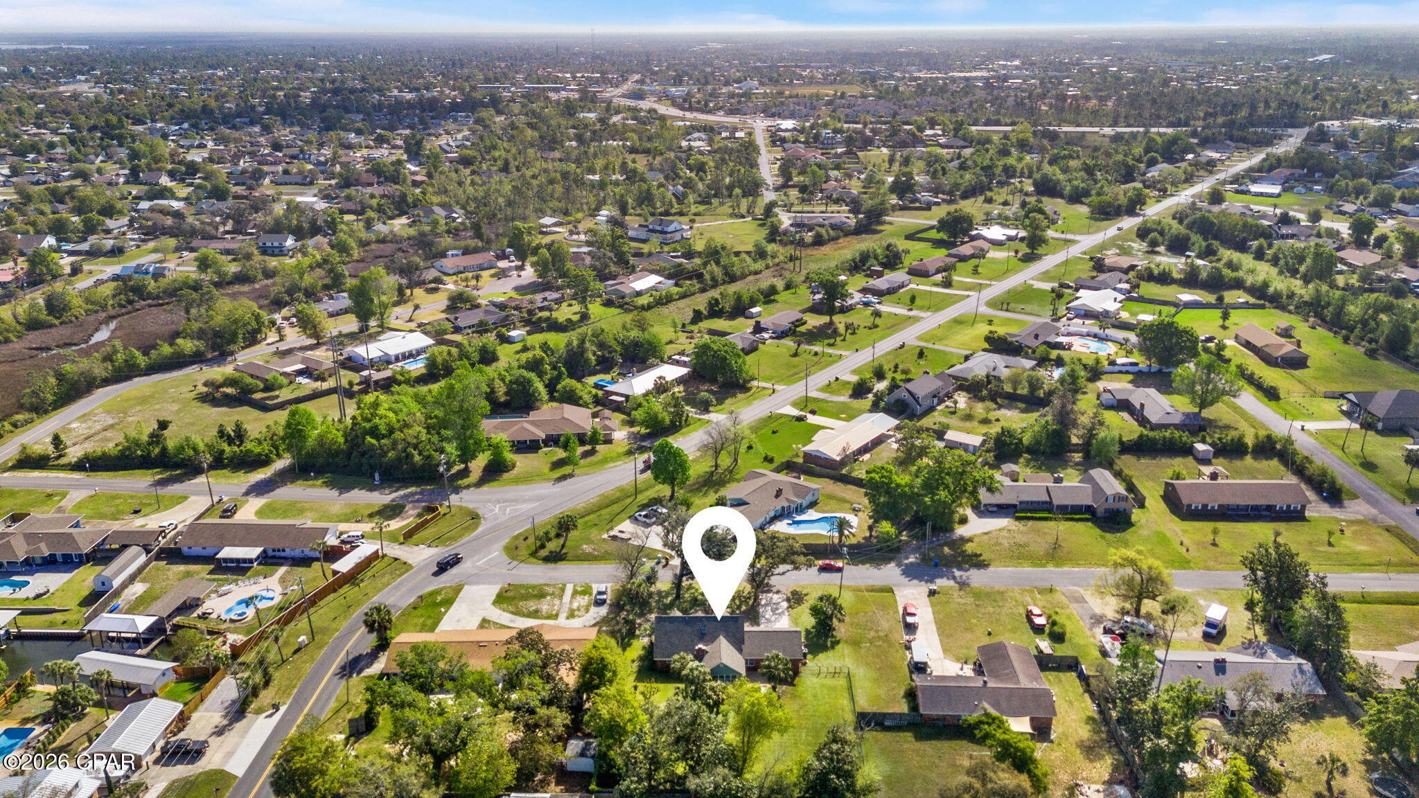 Listing photo id 44 for 4401 Cindy Lane