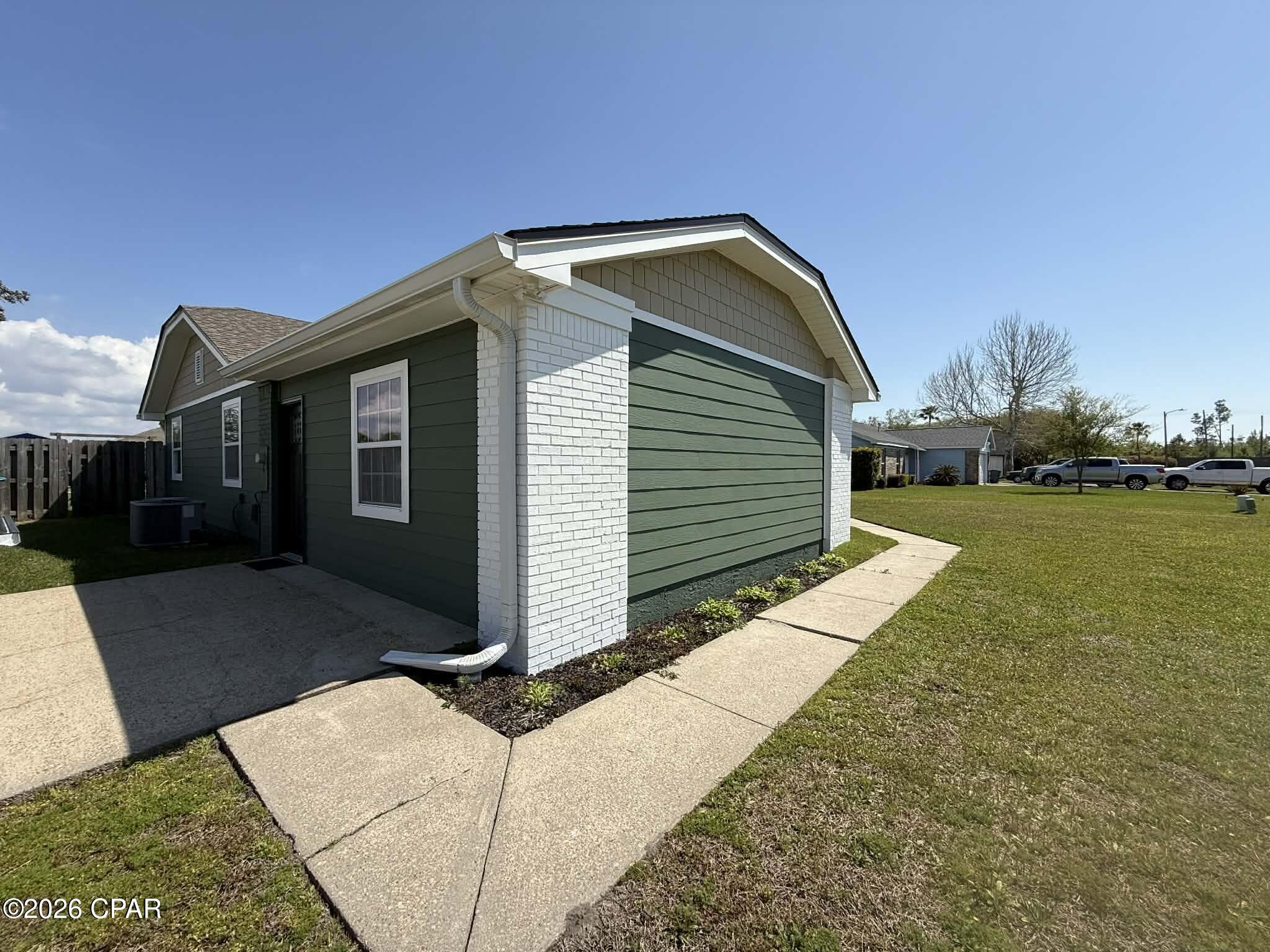 Image 26 For 101 Saratoga Place