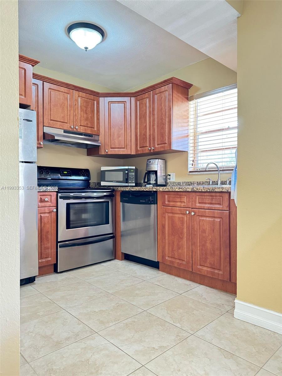 Moffett Place Condo