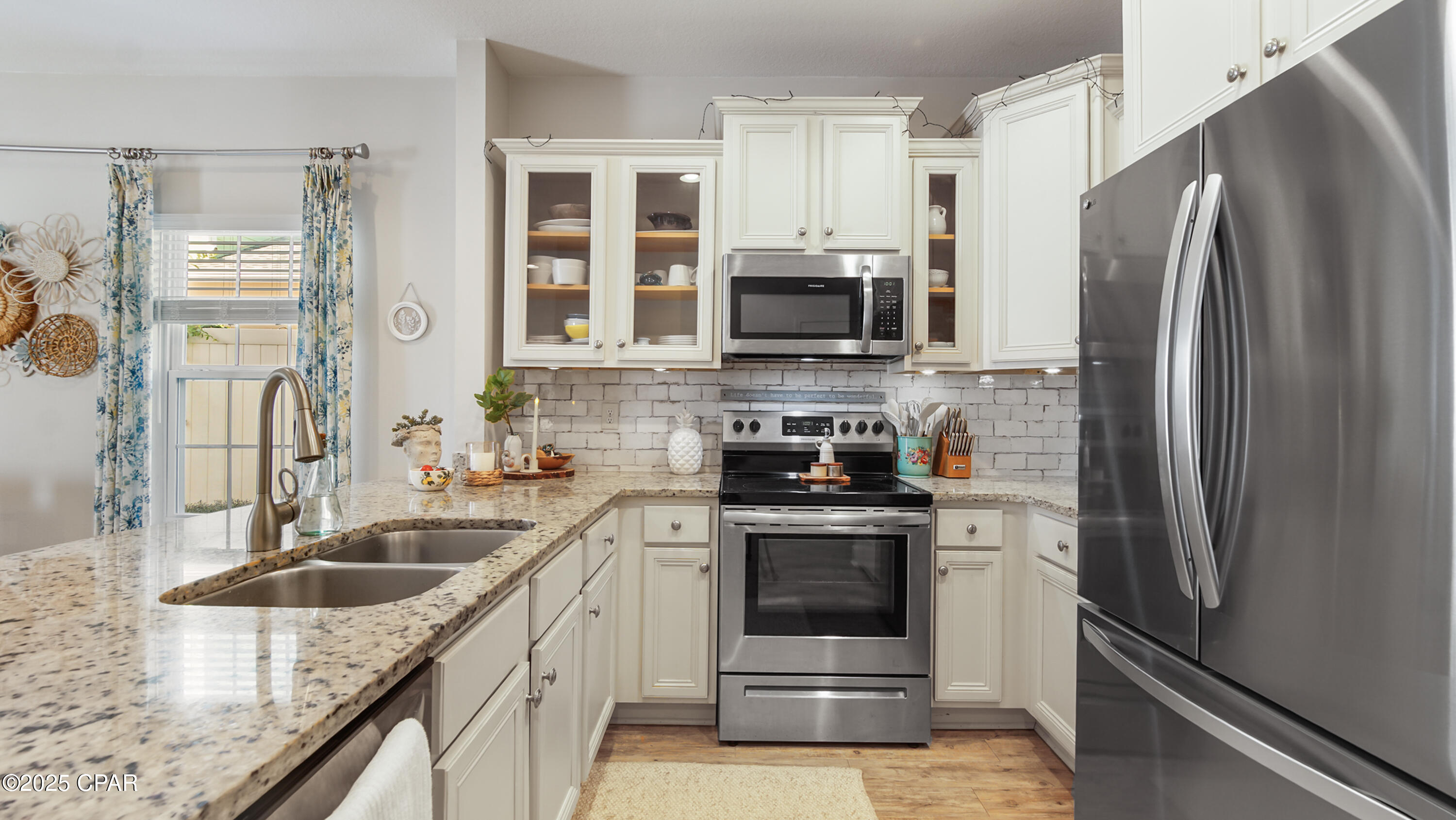 Image 6 For 308 Sand Oak Boulevard