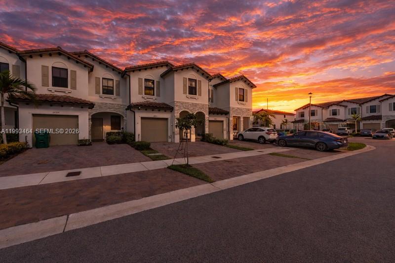 Silver Palm Residential H