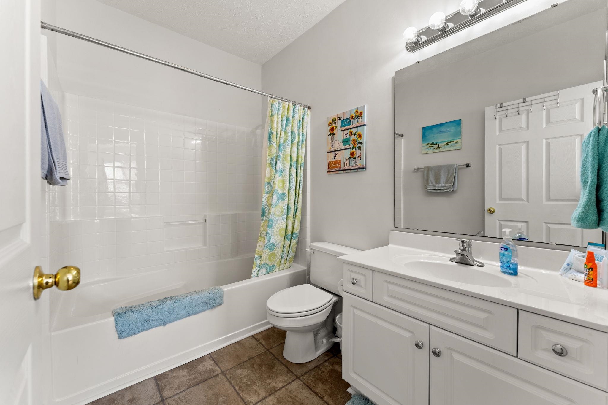 2608491 | Photo 2