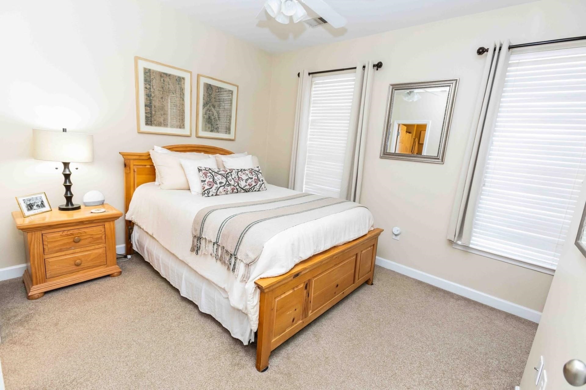 3560 Alexandria Ave. 