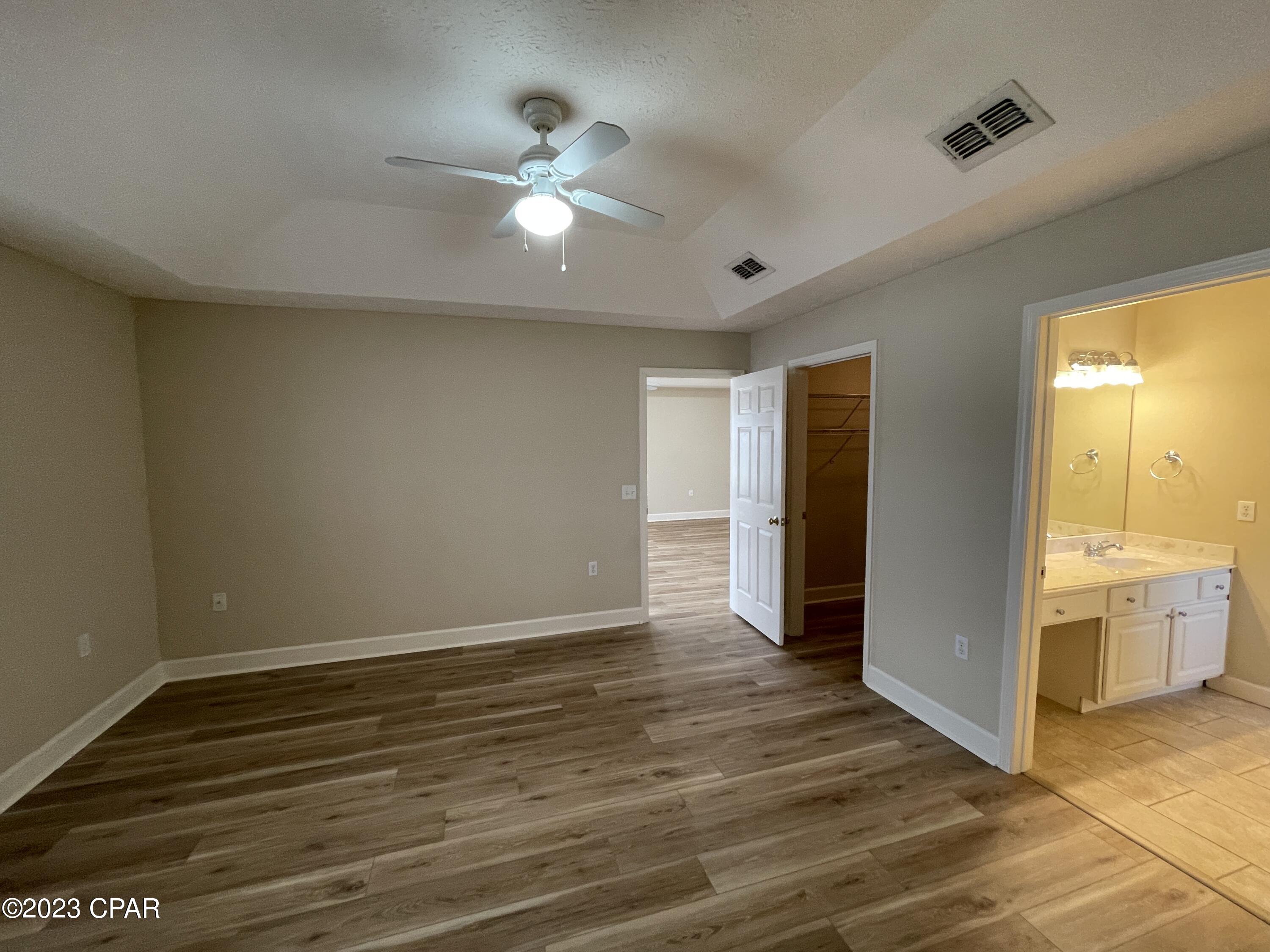 Image 10 For 114 Lakeridge Drive