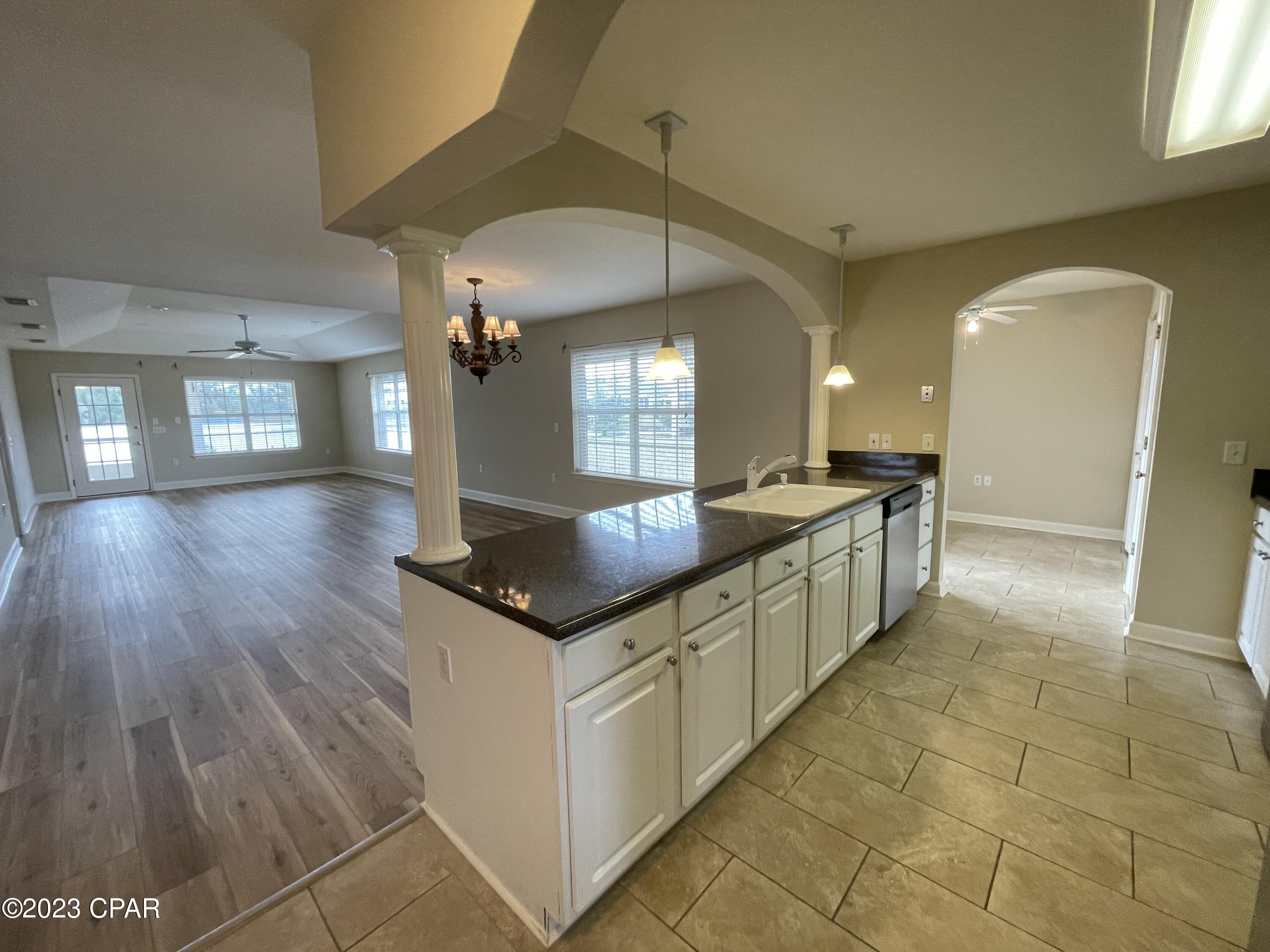 Image 7 For 114 Lakeridge Drive