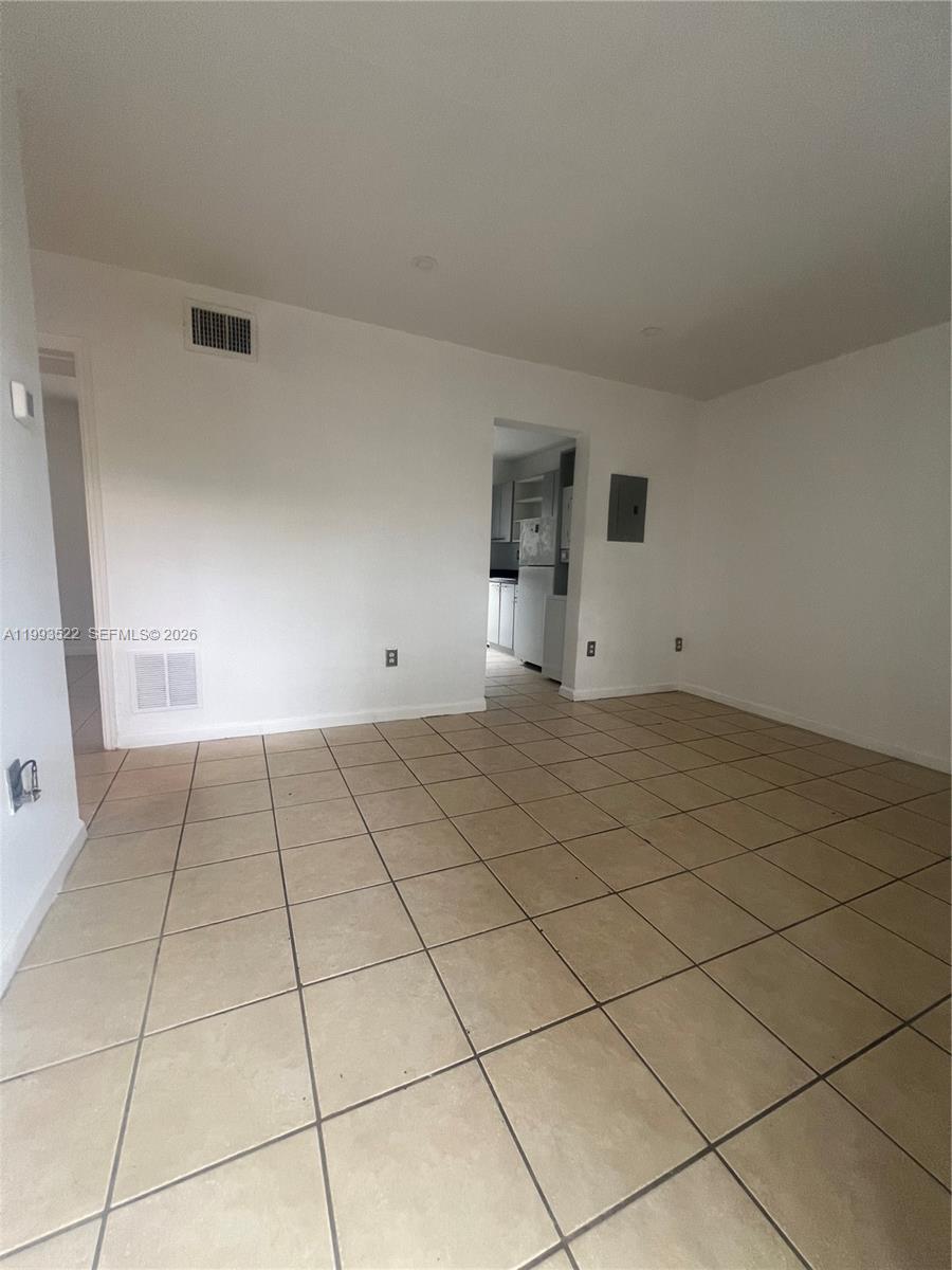 Douglas Oaks Condo