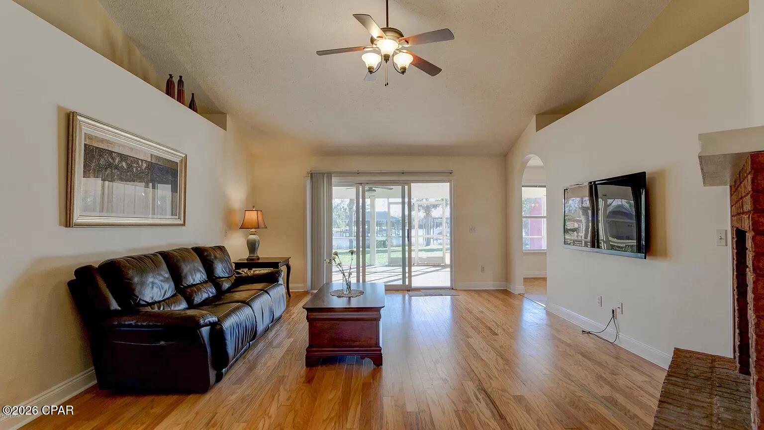 Image 4 For 816 8th Street Circle