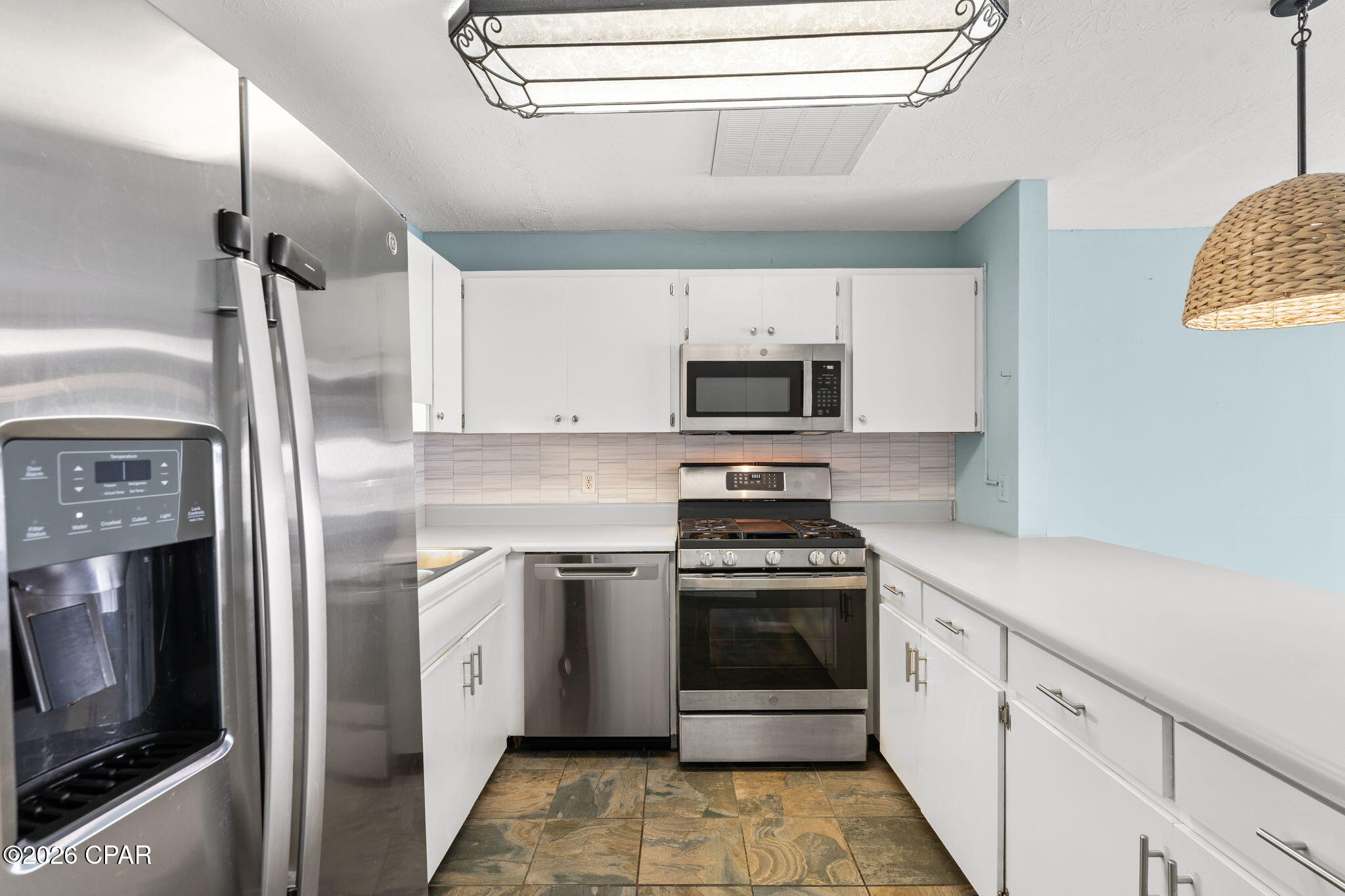 Image 11 For 6089 Highway 98