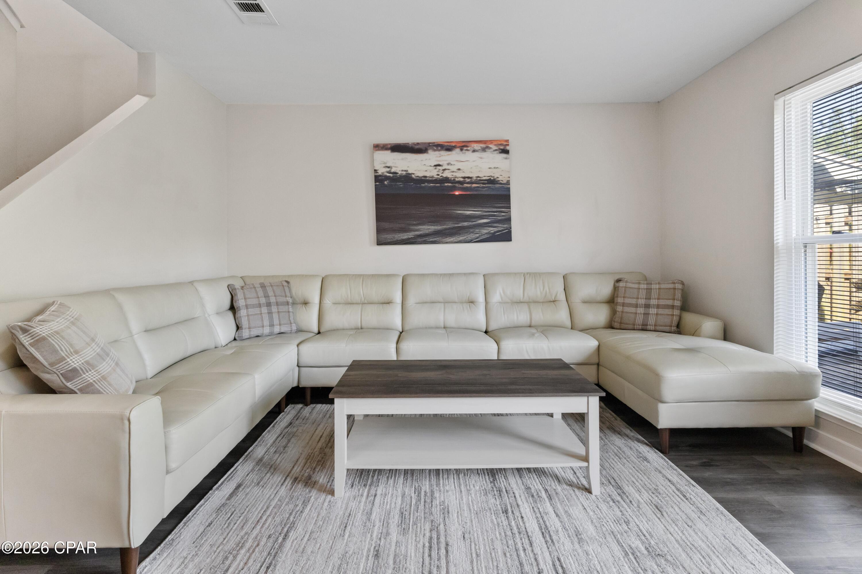 Image 5 For 1036 11th Court