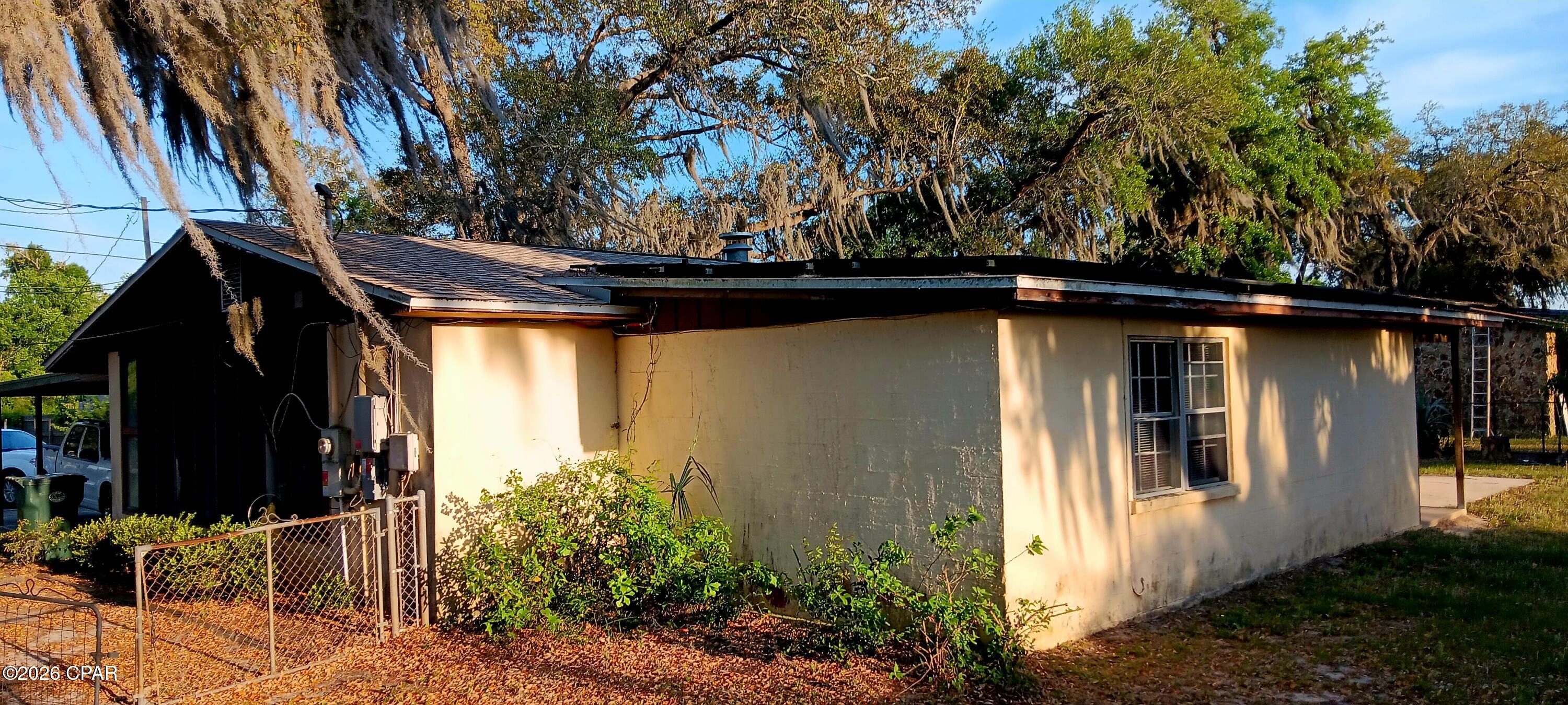 Image 4 For 1606 Montana Avenue