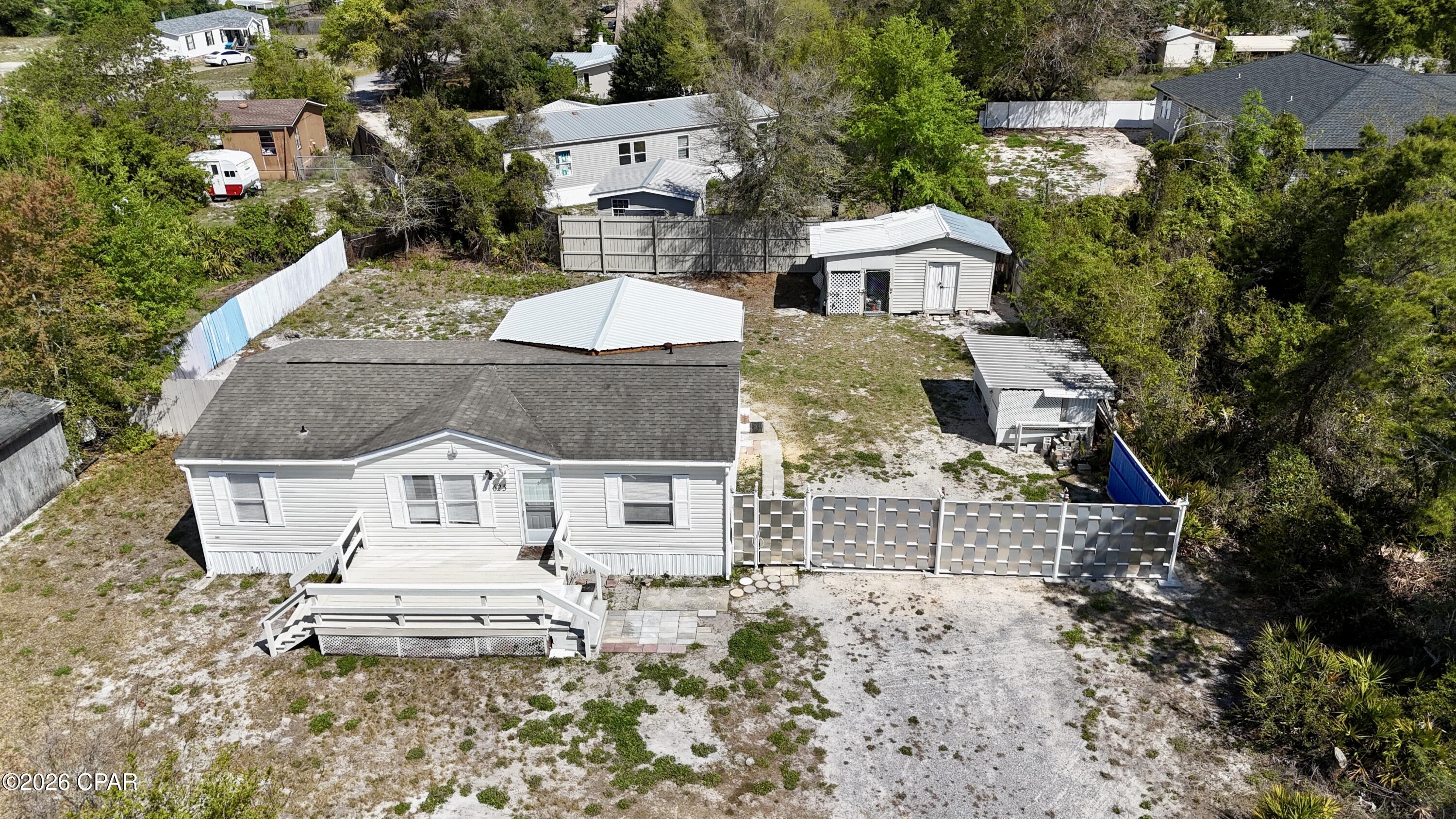 Image 2 For 625 Live Oak Lane