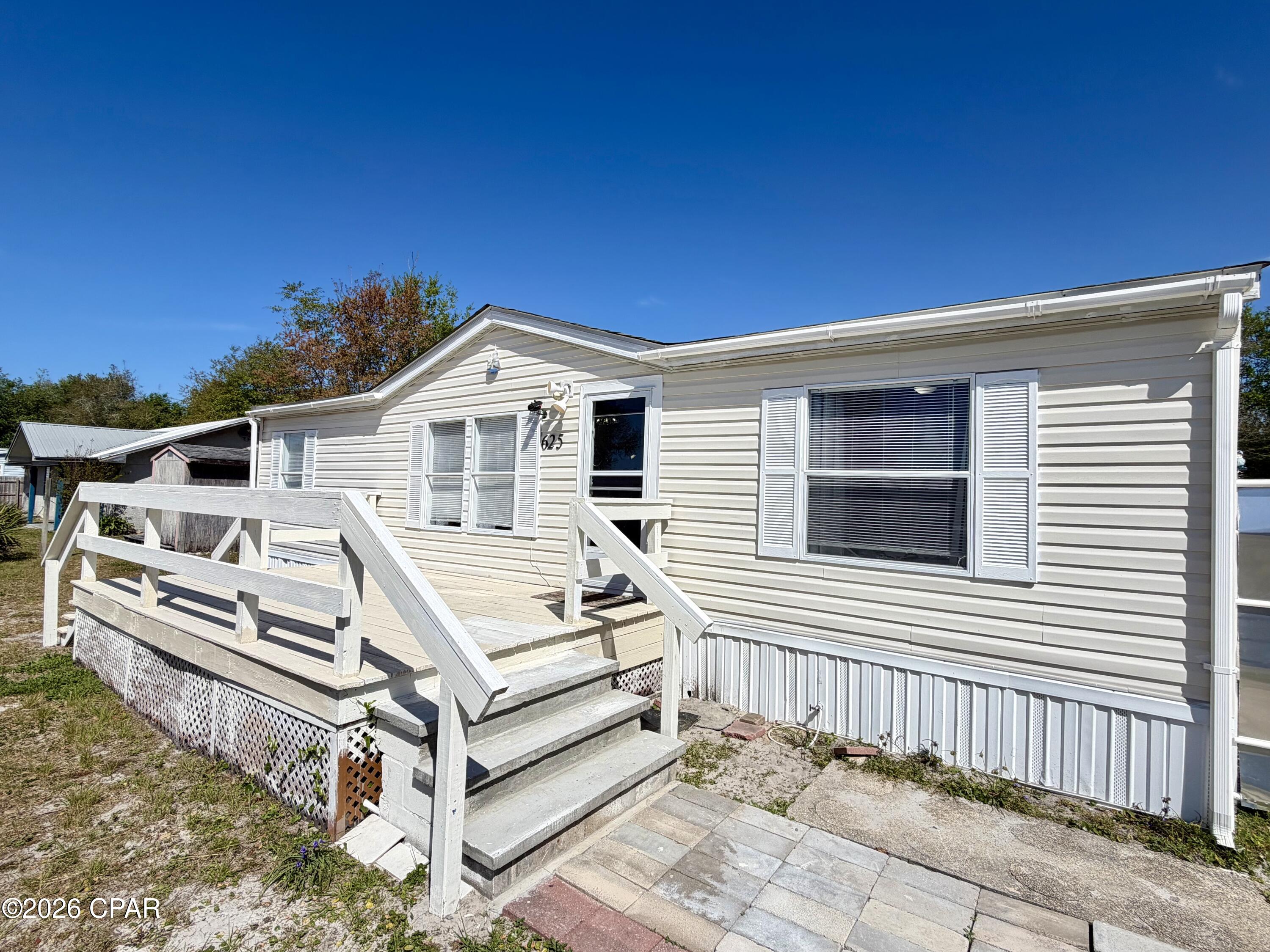 Image 5 For 625 Live Oak Lane