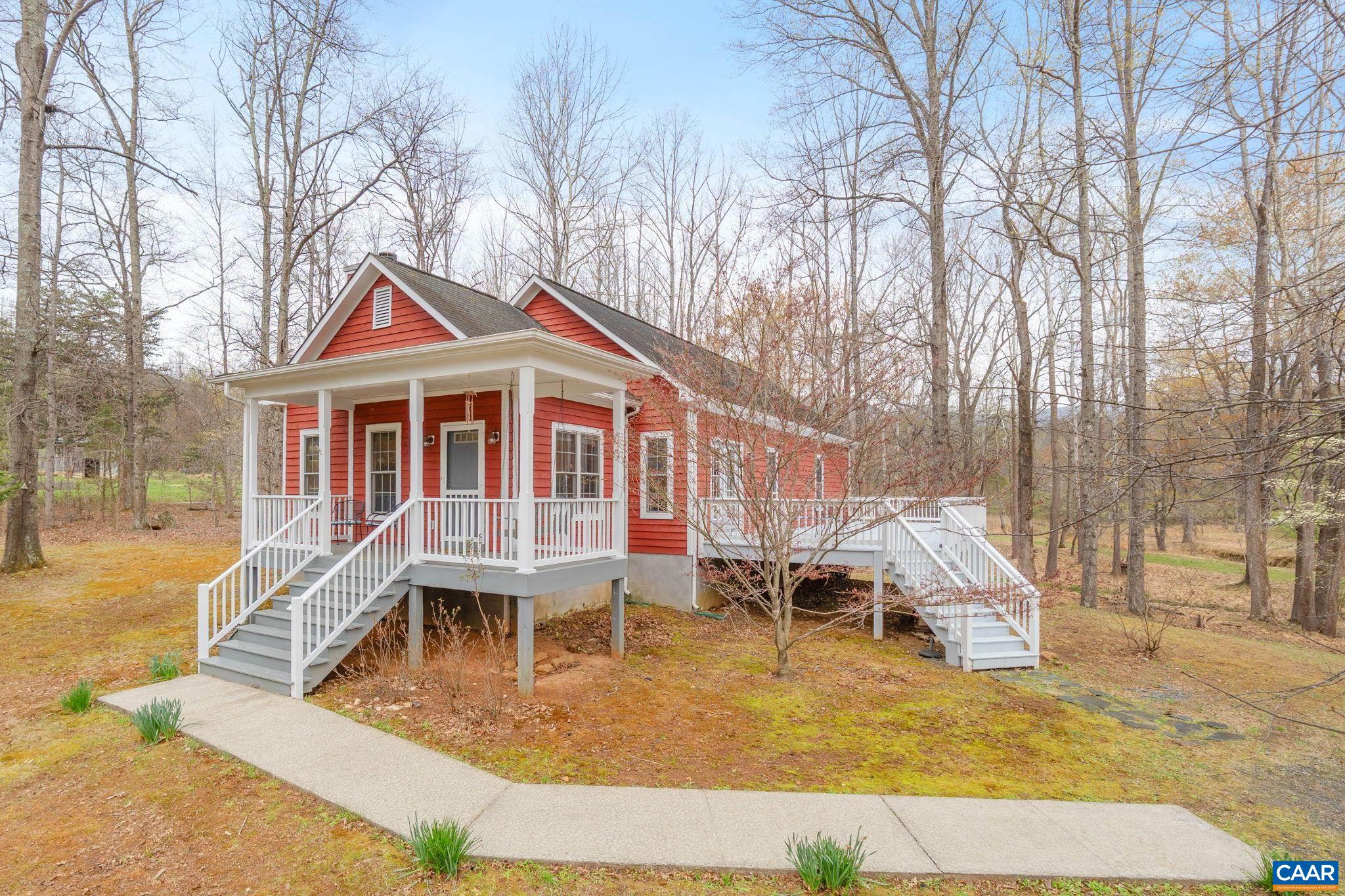 500 RHUE HOLLOW RD, Roseland, VA 22967