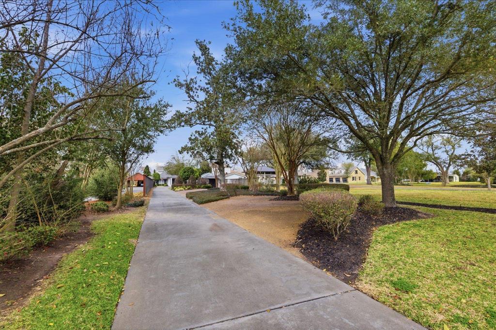 3206 Henderson Bayou Road — photo 2