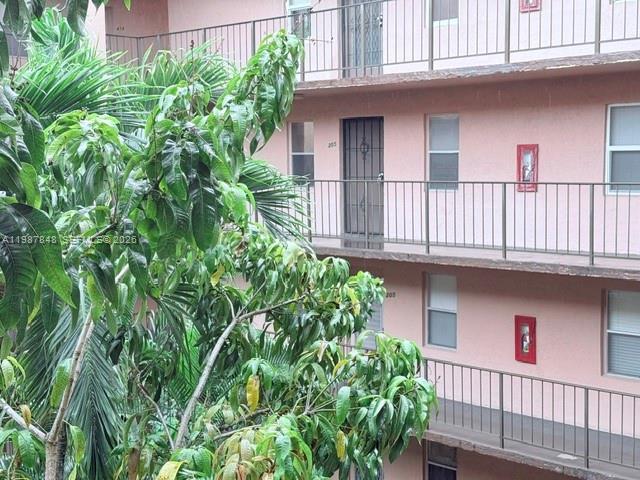Somerset No 4 Condo