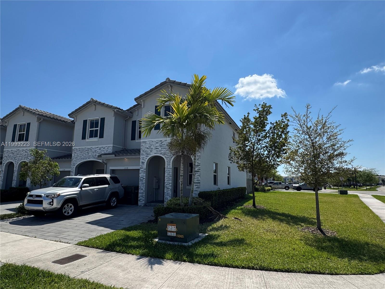 Riviera At Homestead