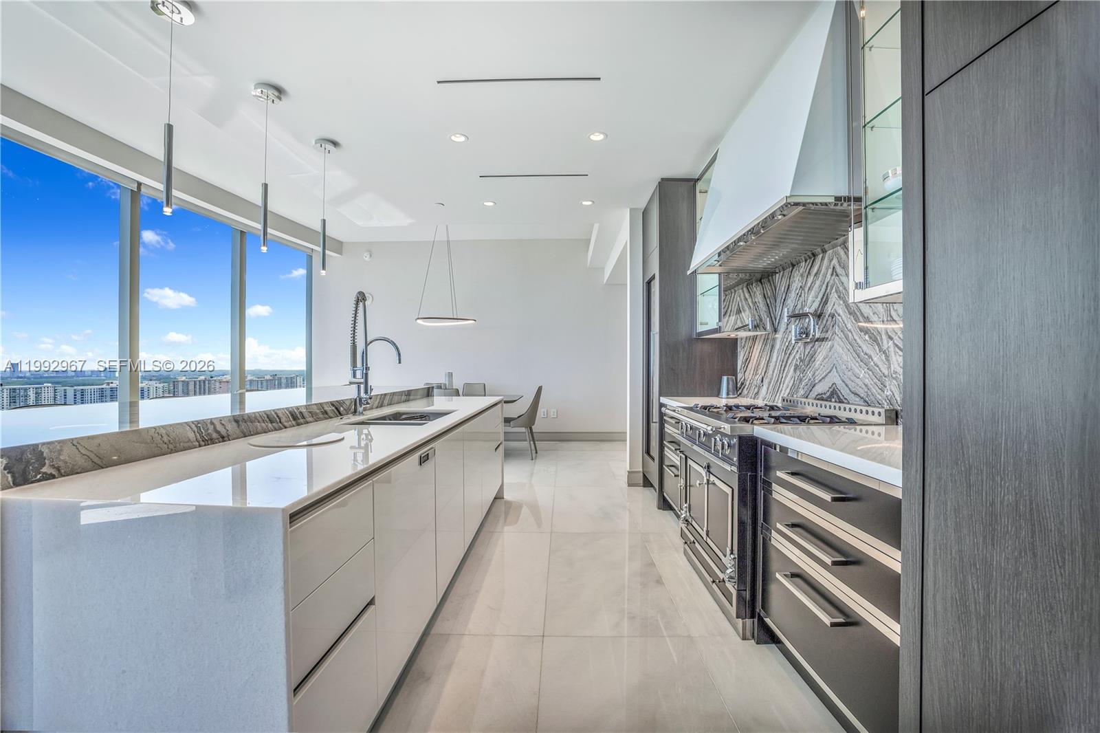Property photo # 9