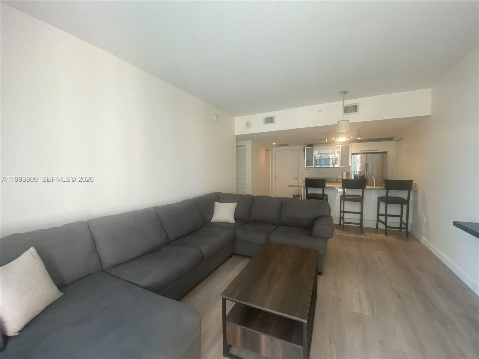 Latitude On The River Con