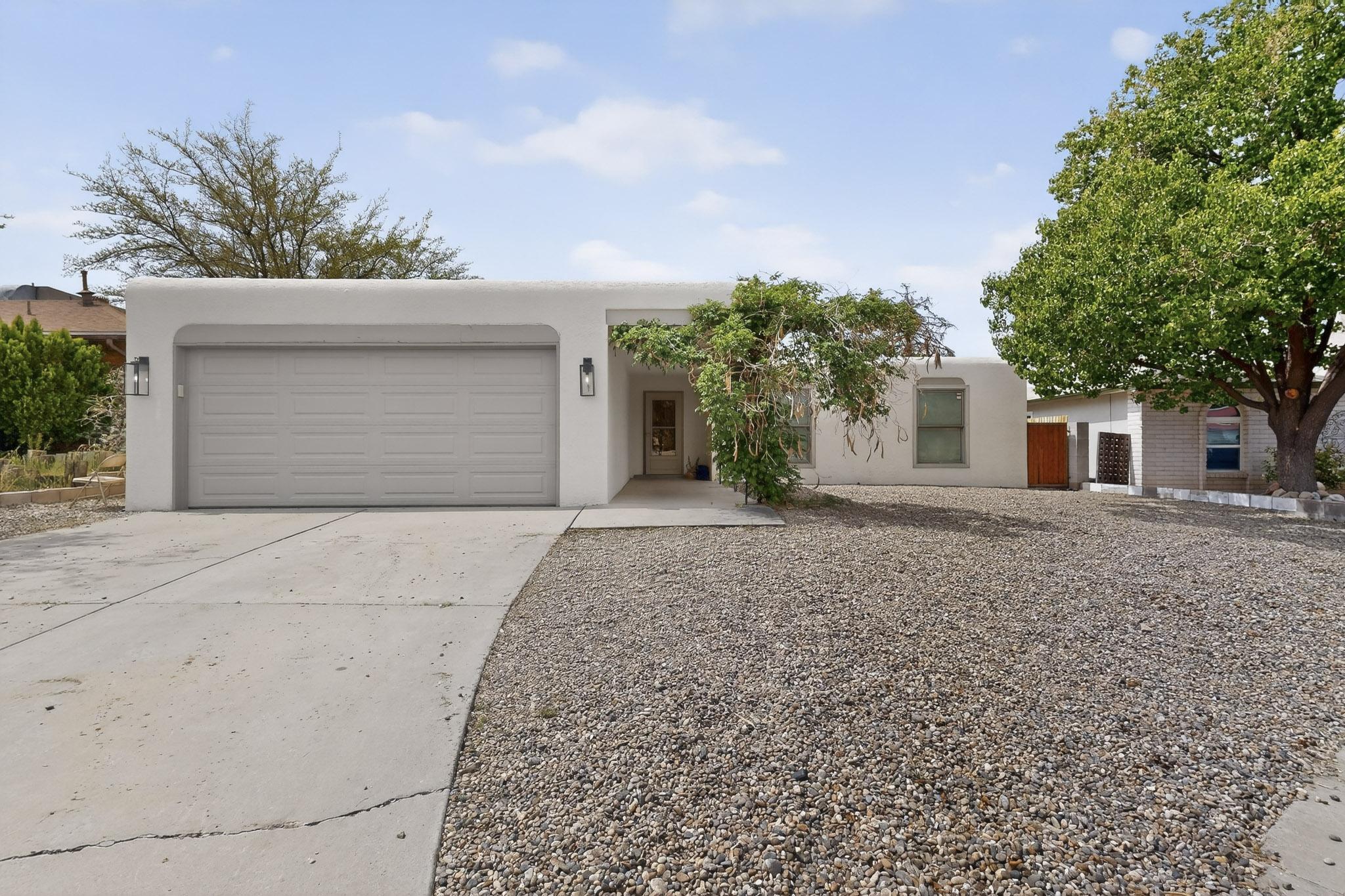 Photo 2 of Single family home for sale at 5341 Revi Don Dr Ne, Albuquerque, NM 87111 | MLS# 1100952 | Listing updated on 2026-09-17