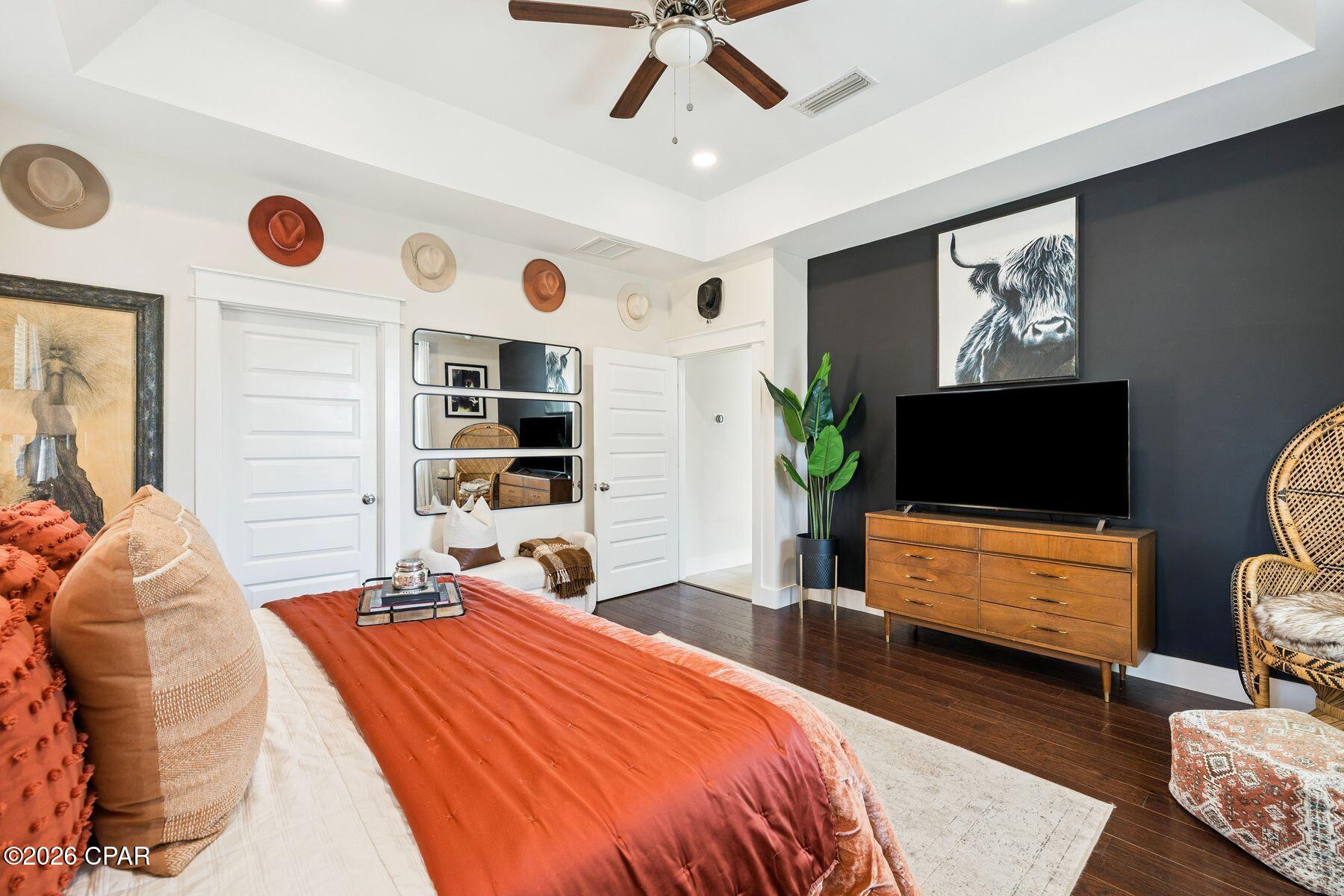 Image 16 For 166 Manistee Drive