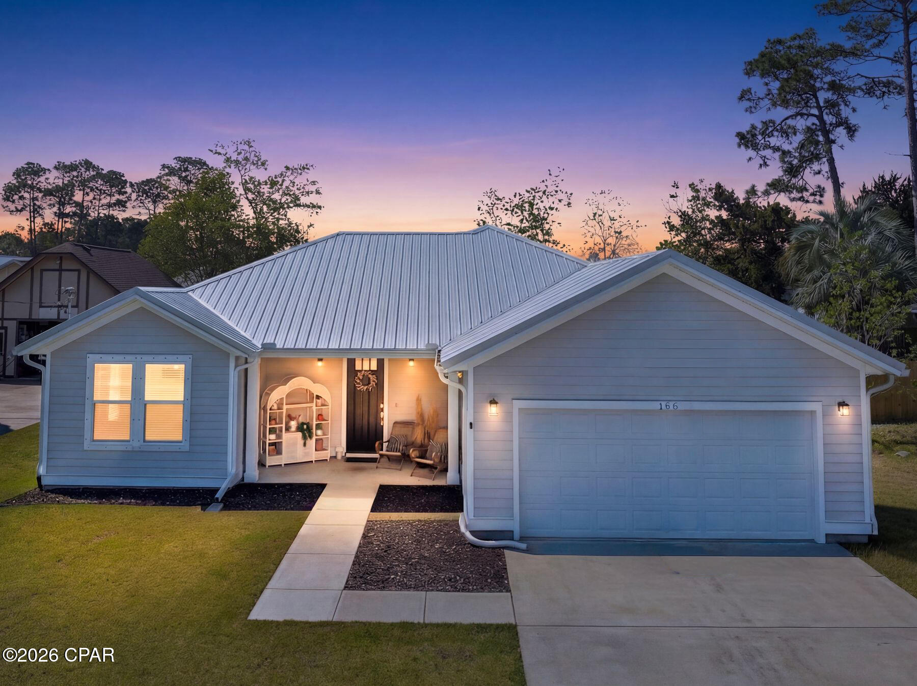 Listing photo id 2 for 166 Manistee Drive