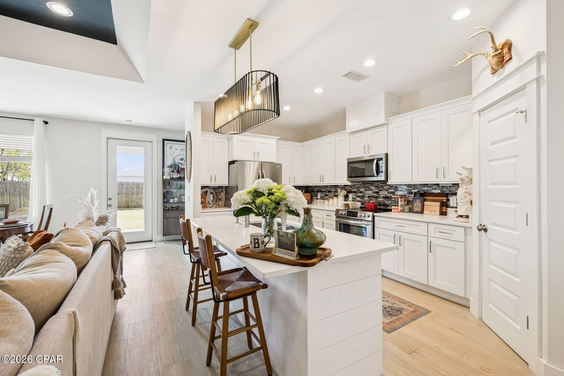 Listing photo id 8 for 166 Manistee Drive