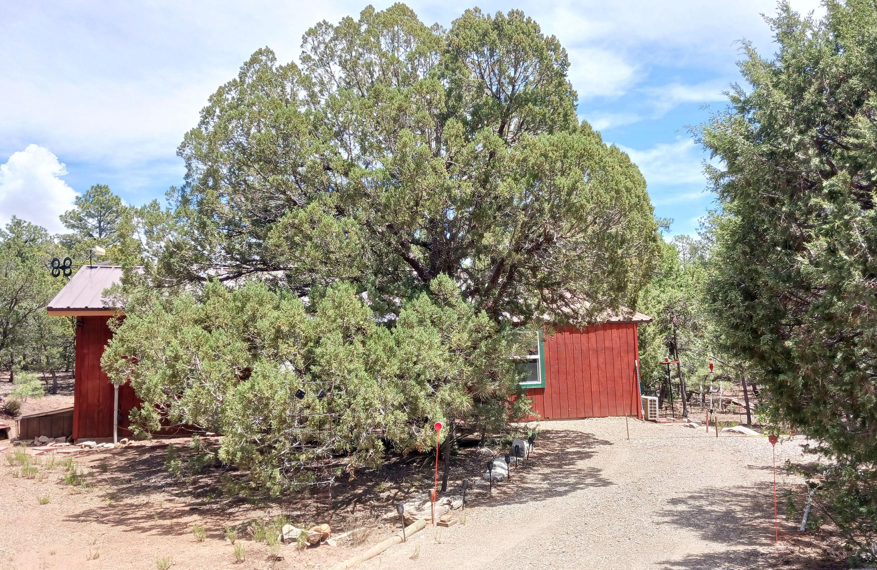 Photo 1 of Sale Pending at 1 Dove Rd, Tijeras, NM 87059 | MLS# 1100964 | Listing updated on 2026-09-15