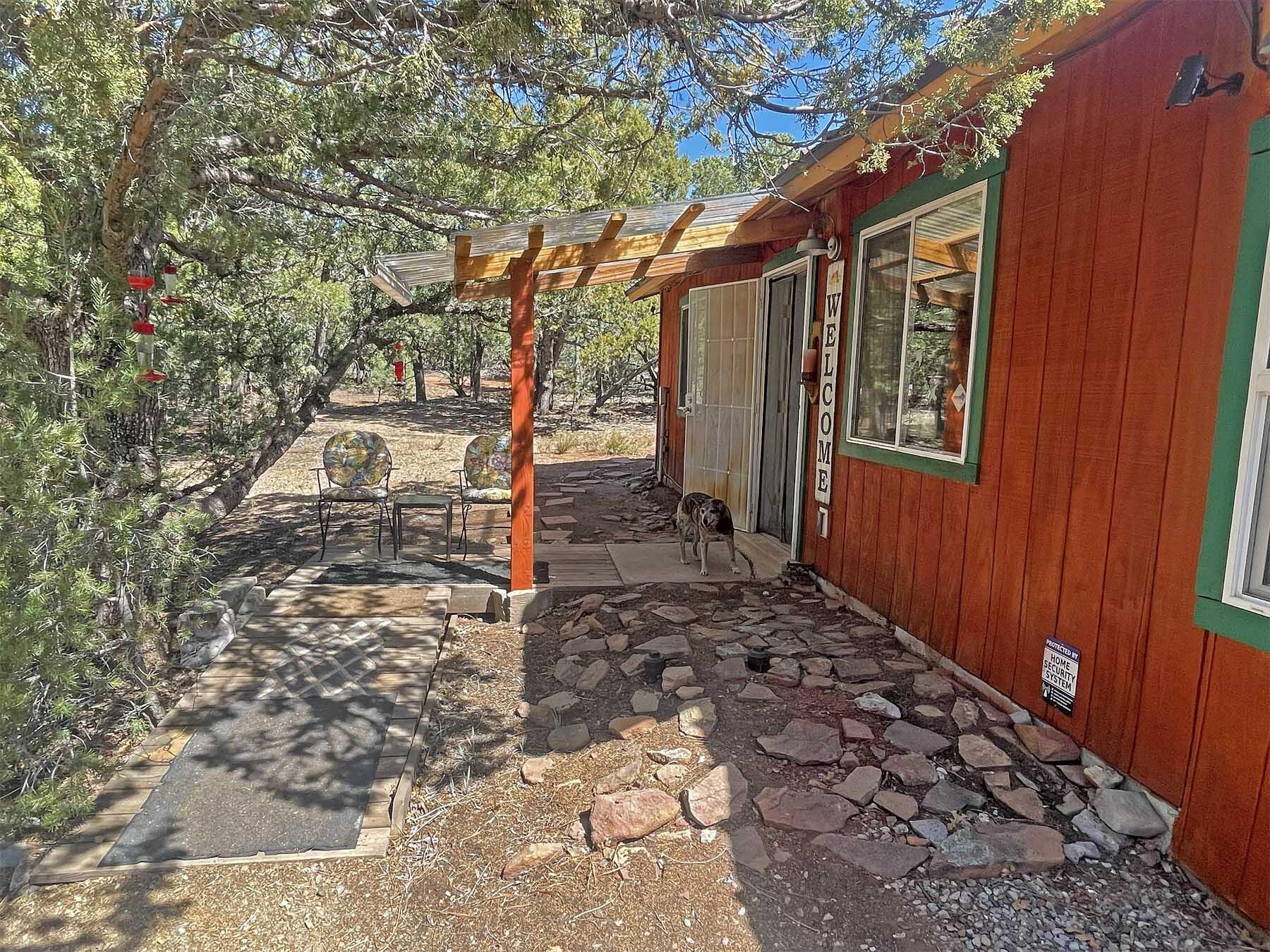 Photo 2 of Sale Pending at 1 Dove Rd, Tijeras, NM 87059 | MLS# 1100964 | Listing updated on 2026-09-11