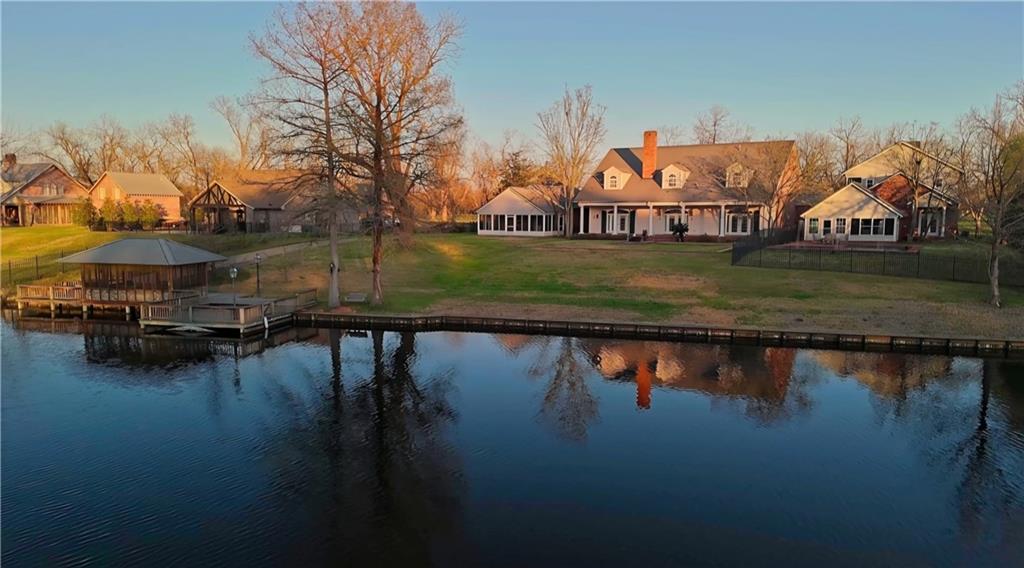 listing main picture