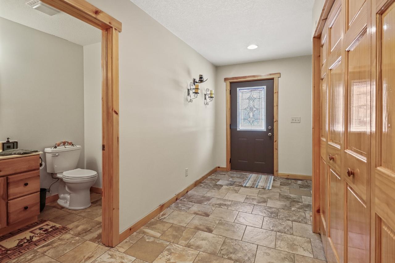 Shishebogama Lake Property 1055 Shishebogama Dr Photo 13