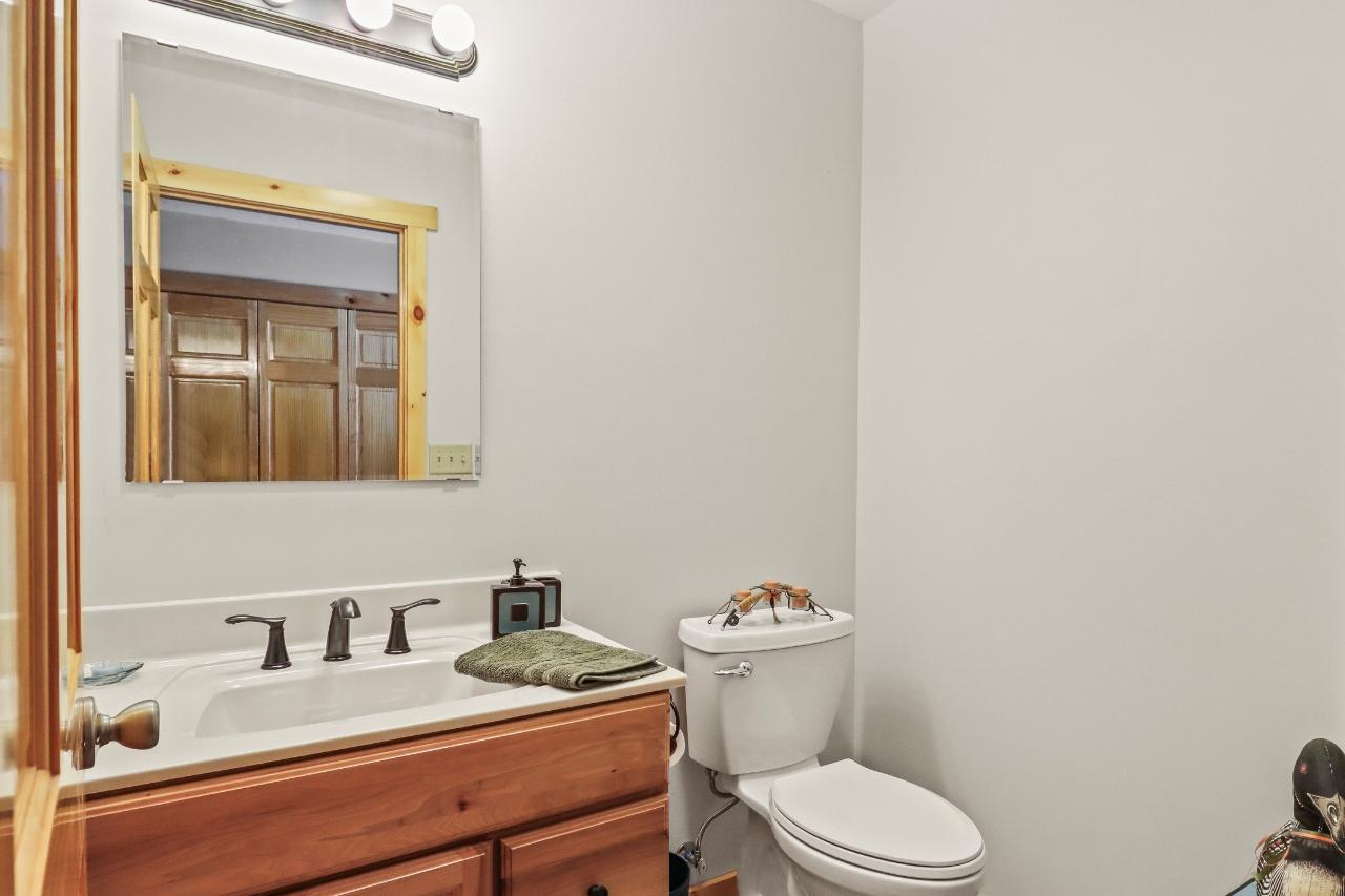 Shishebogama Lake Property 1055 Shishebogama Dr Photo 14