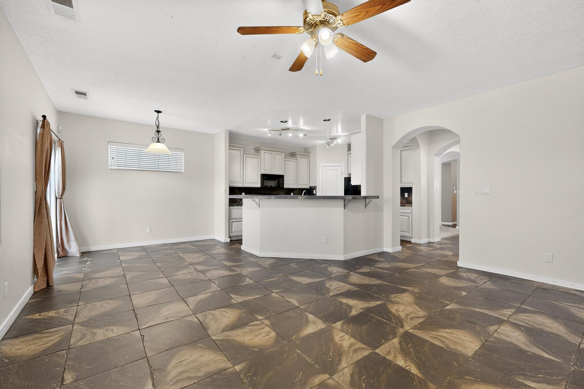 Photo 6 — 2904 River Willow Trail NW