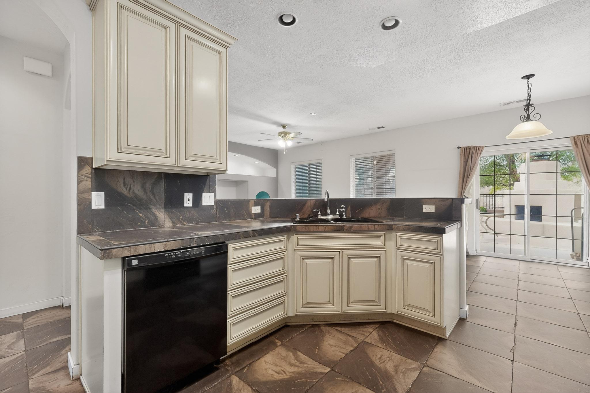 Photo 11 — 2904 River Willow Trail NW