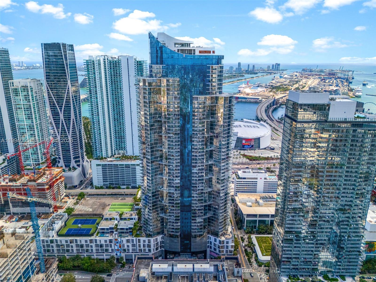 Paramount Miami Worldcent