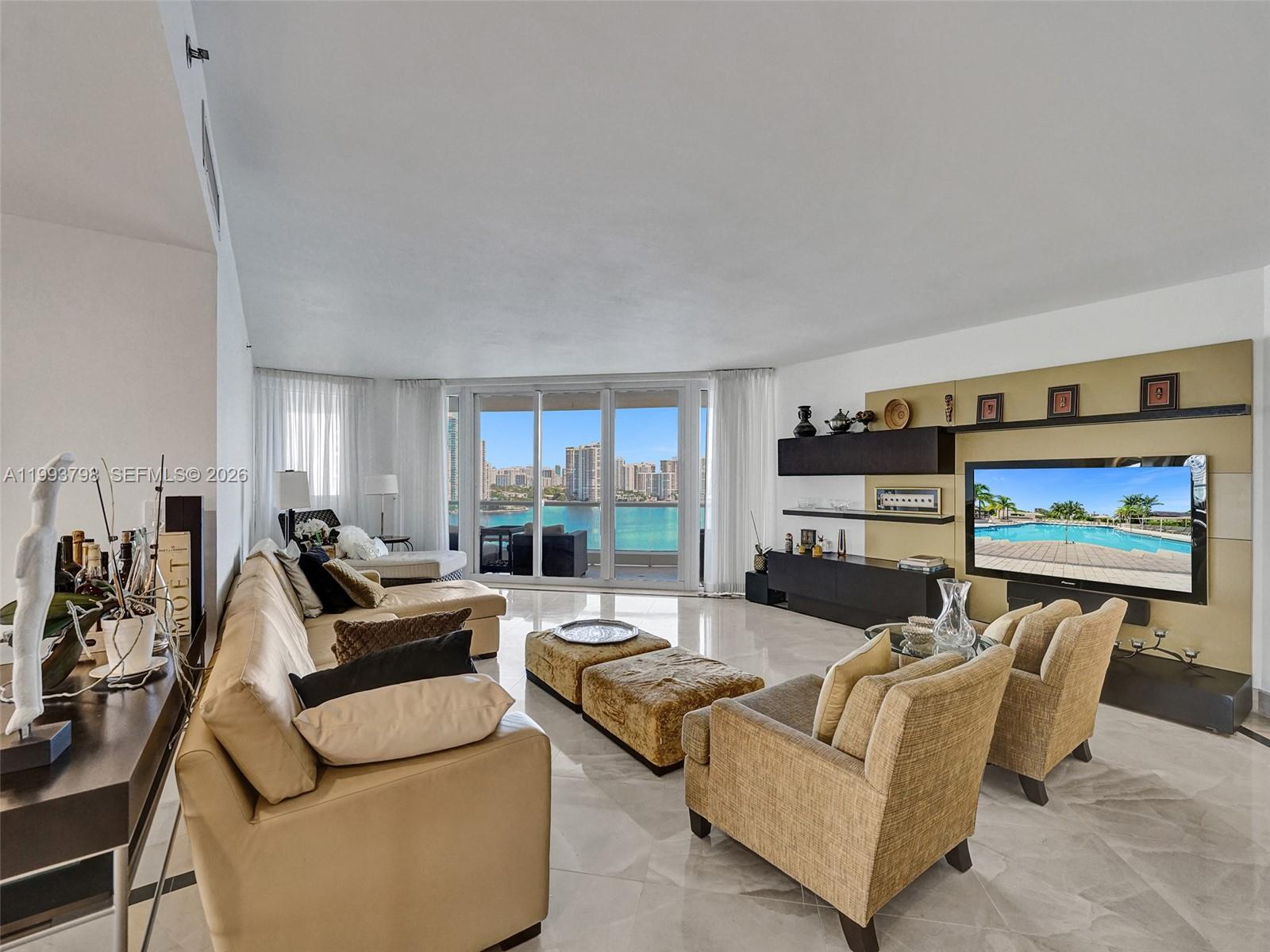 7000 Island Blvd #1207