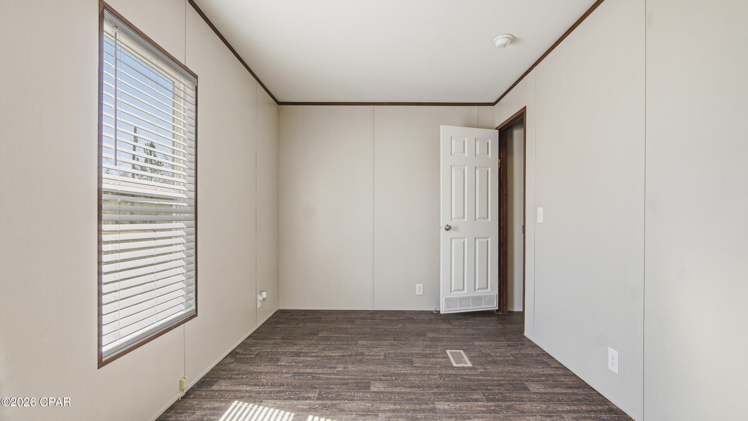 Image 23 For 1884 Bayview Lane