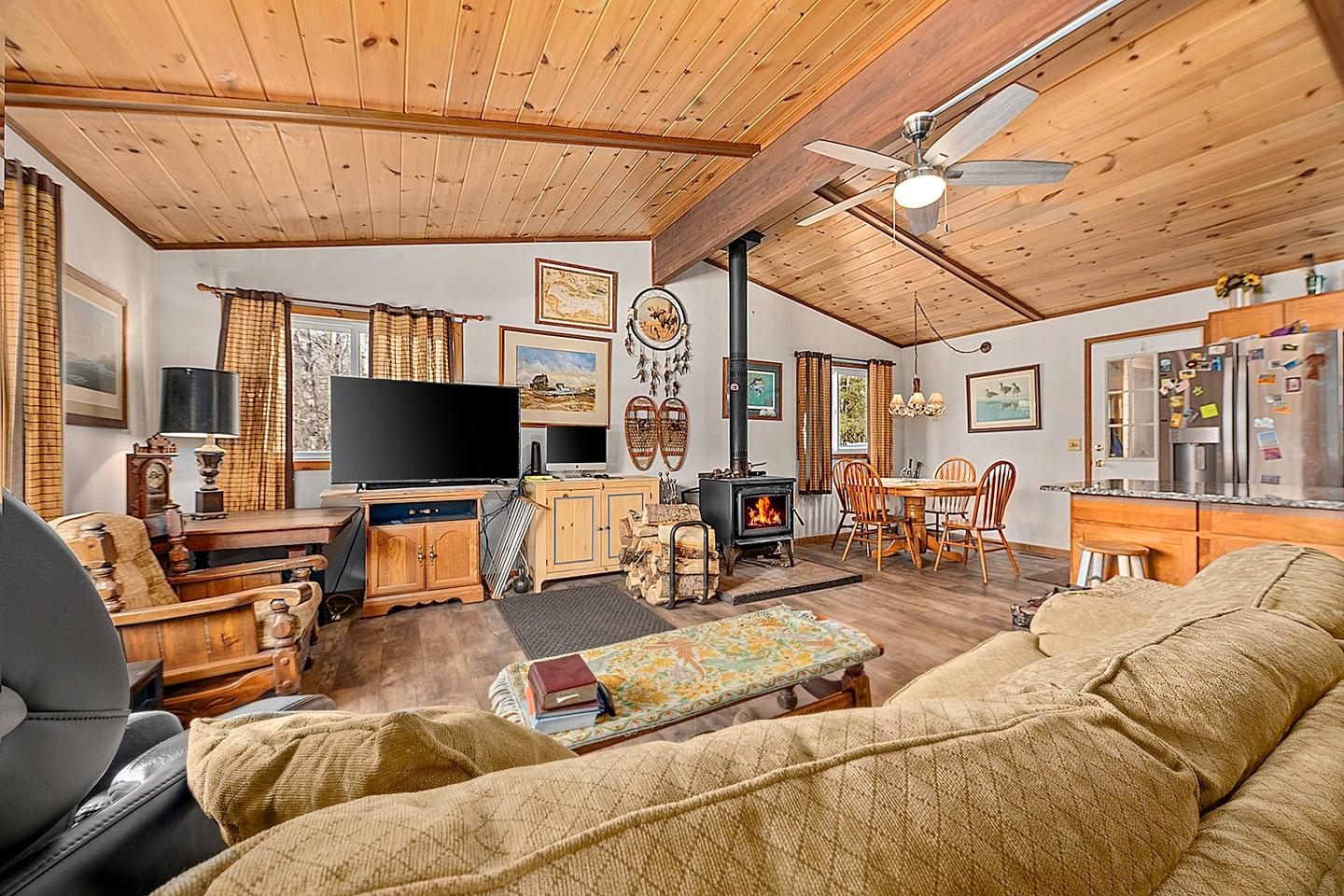 Boot Lake MW Property 11875 Thoma Dr Photo 14