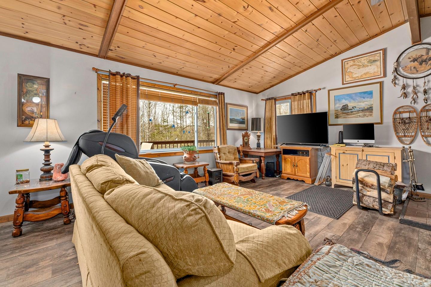 Boot Lake MW Property 11875 Thoma Dr Photo 18