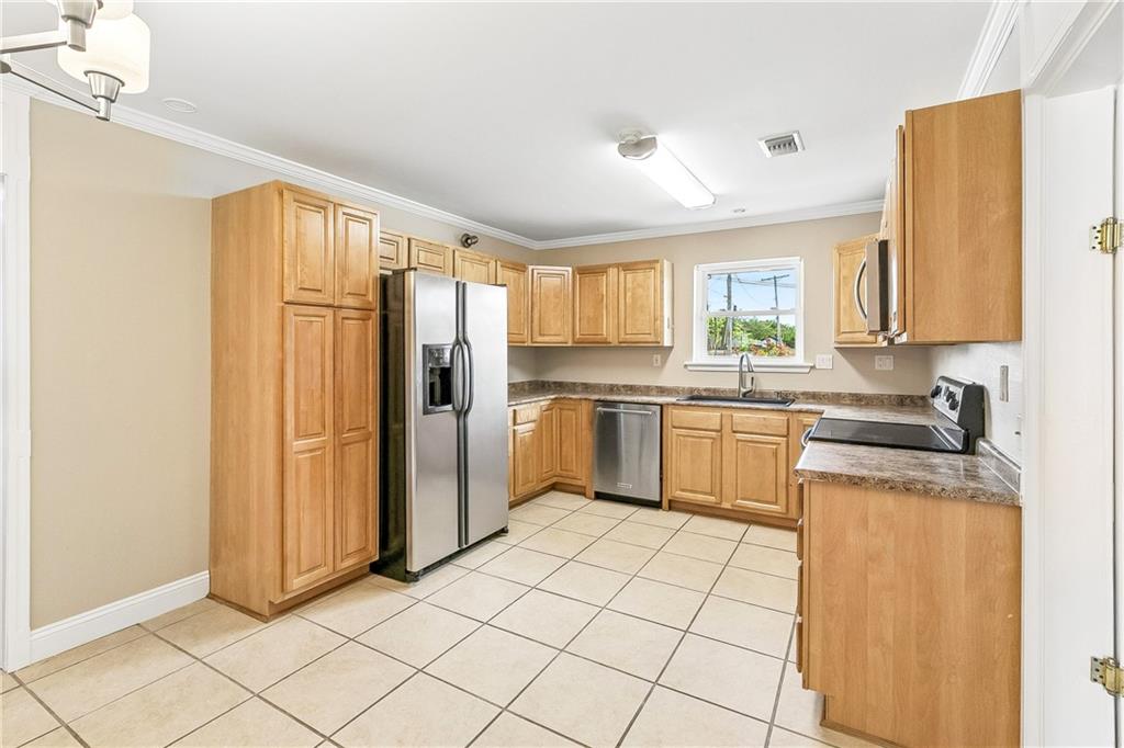 Photo 3 of Single family home for sale at 1200 Lynnette Dr, Metairie, LA 70003 | MLS# 2550629 | Listing updated on 2026-09-09