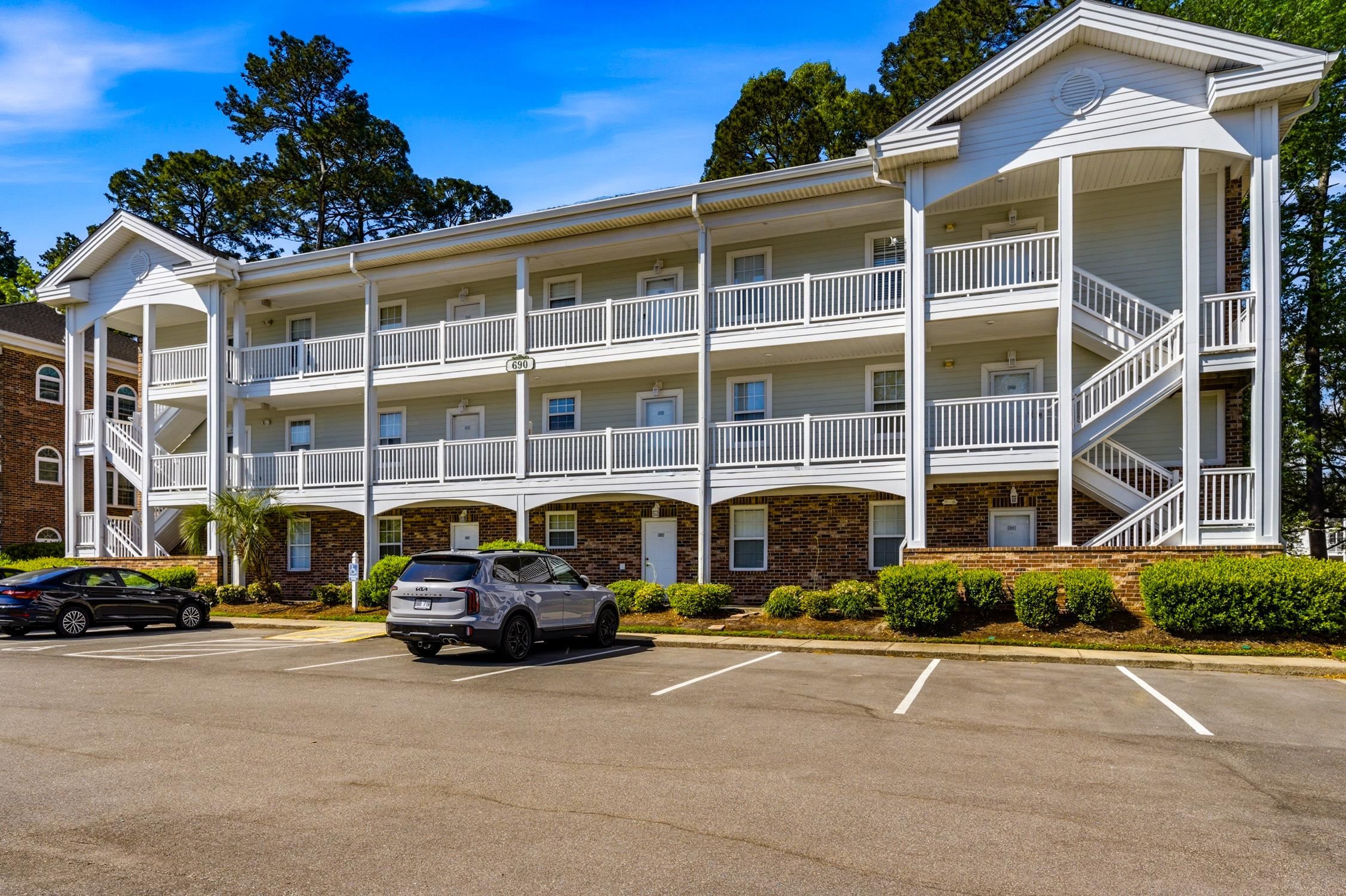 690 Riverwalk Dr. UNIT #304 Myrtle Beach, SC 29579