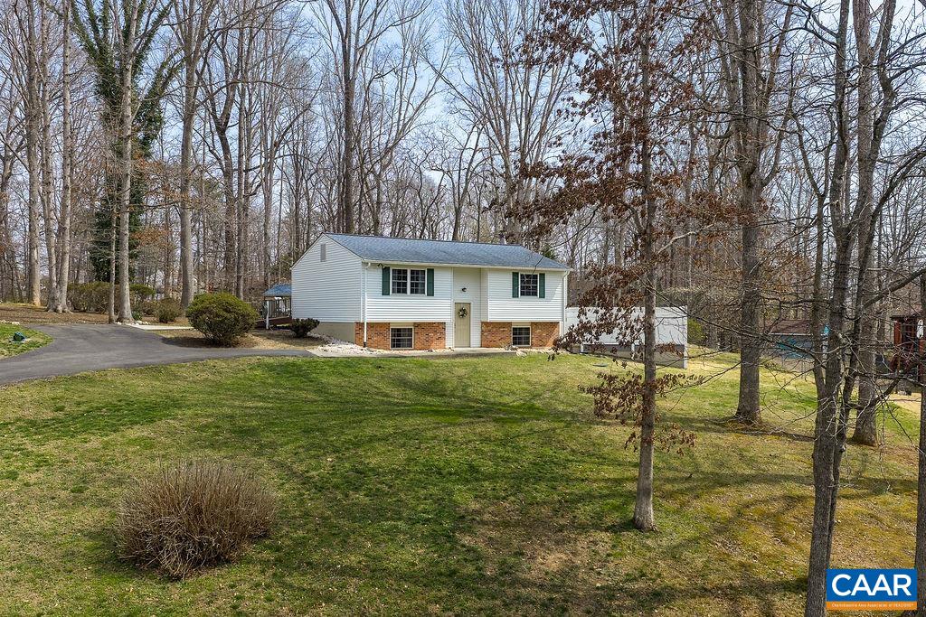 97 LUMBER LN, Barboursville, VA 22923