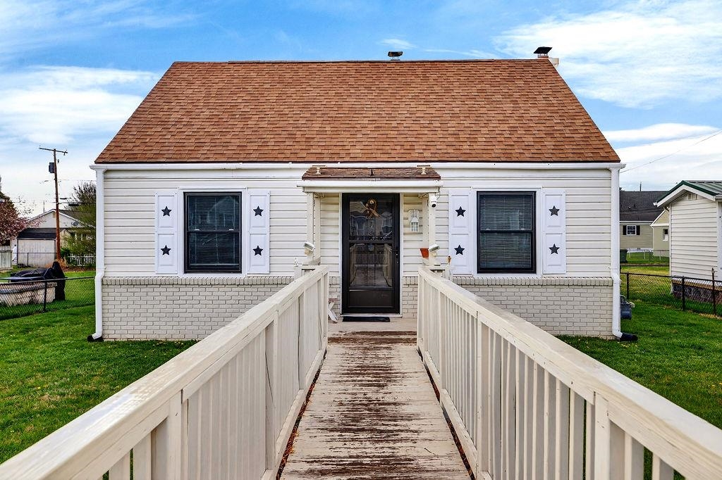 417 KING AVE, Waynesboro, VA 22980