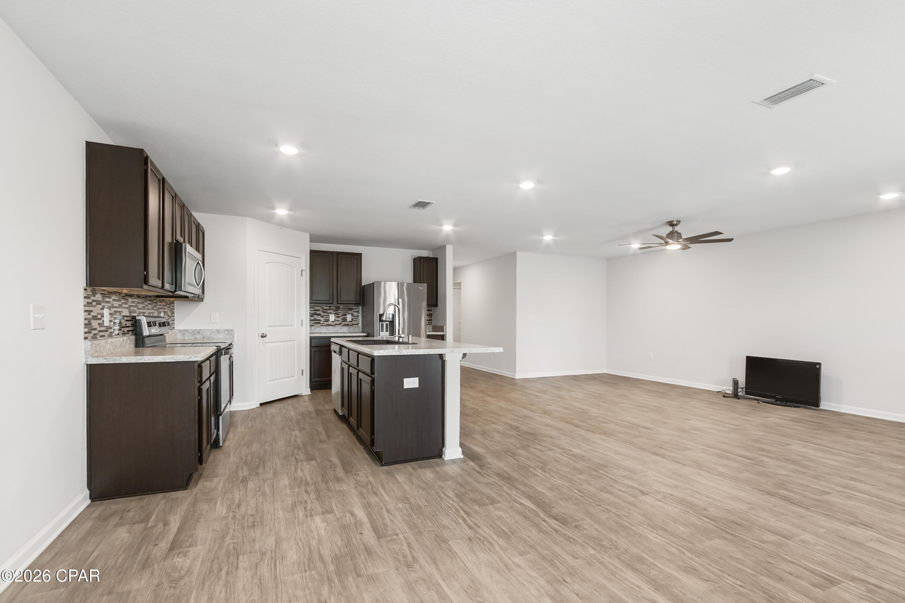 Image 16 For 3916 Whitehead Boulevard