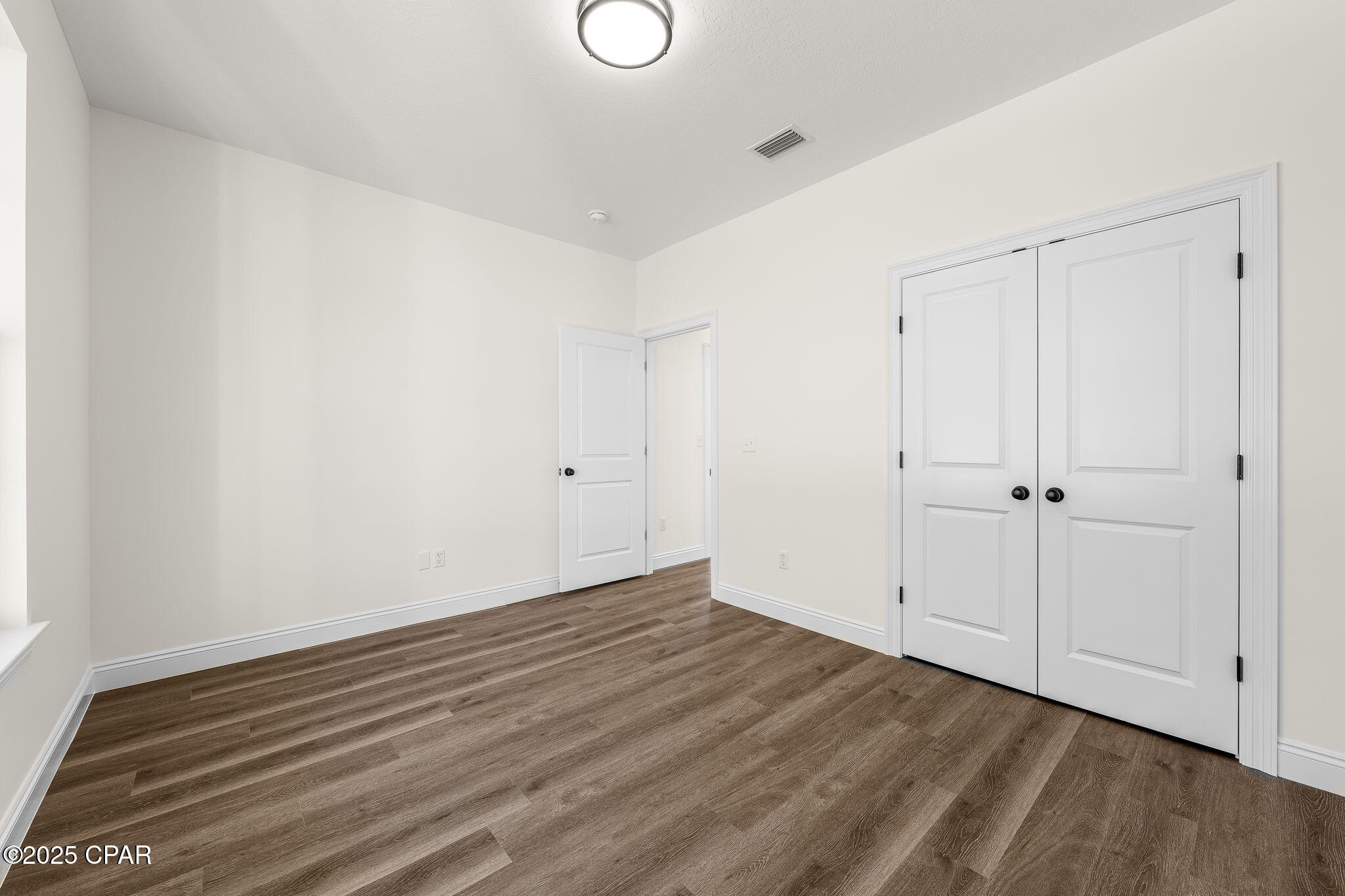 Image 19 For 9019 Laird Street