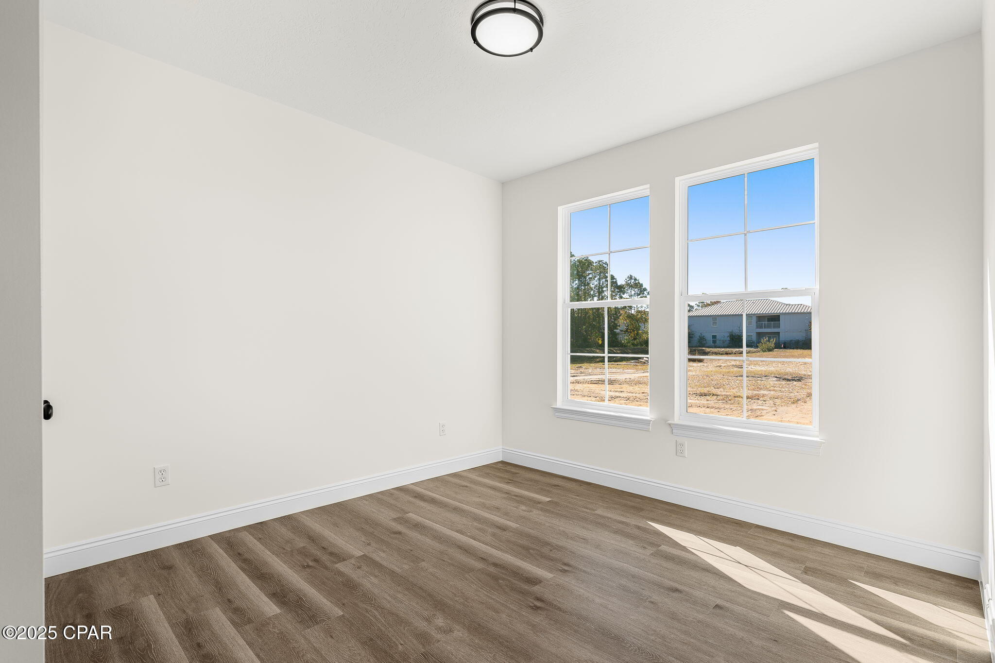 Image 20 For 9019 Laird Street