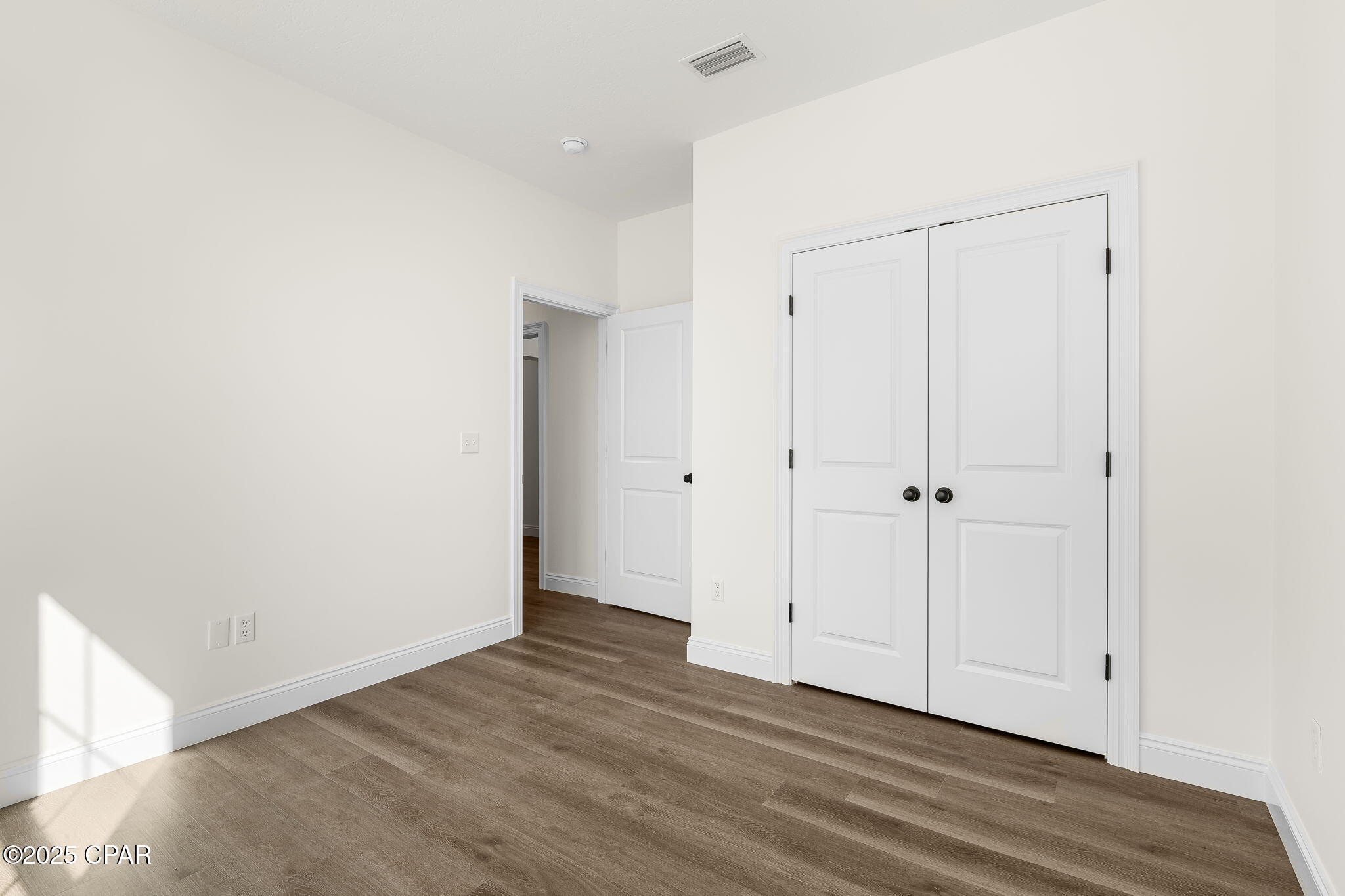 Image 21 For 9019 Laird Street