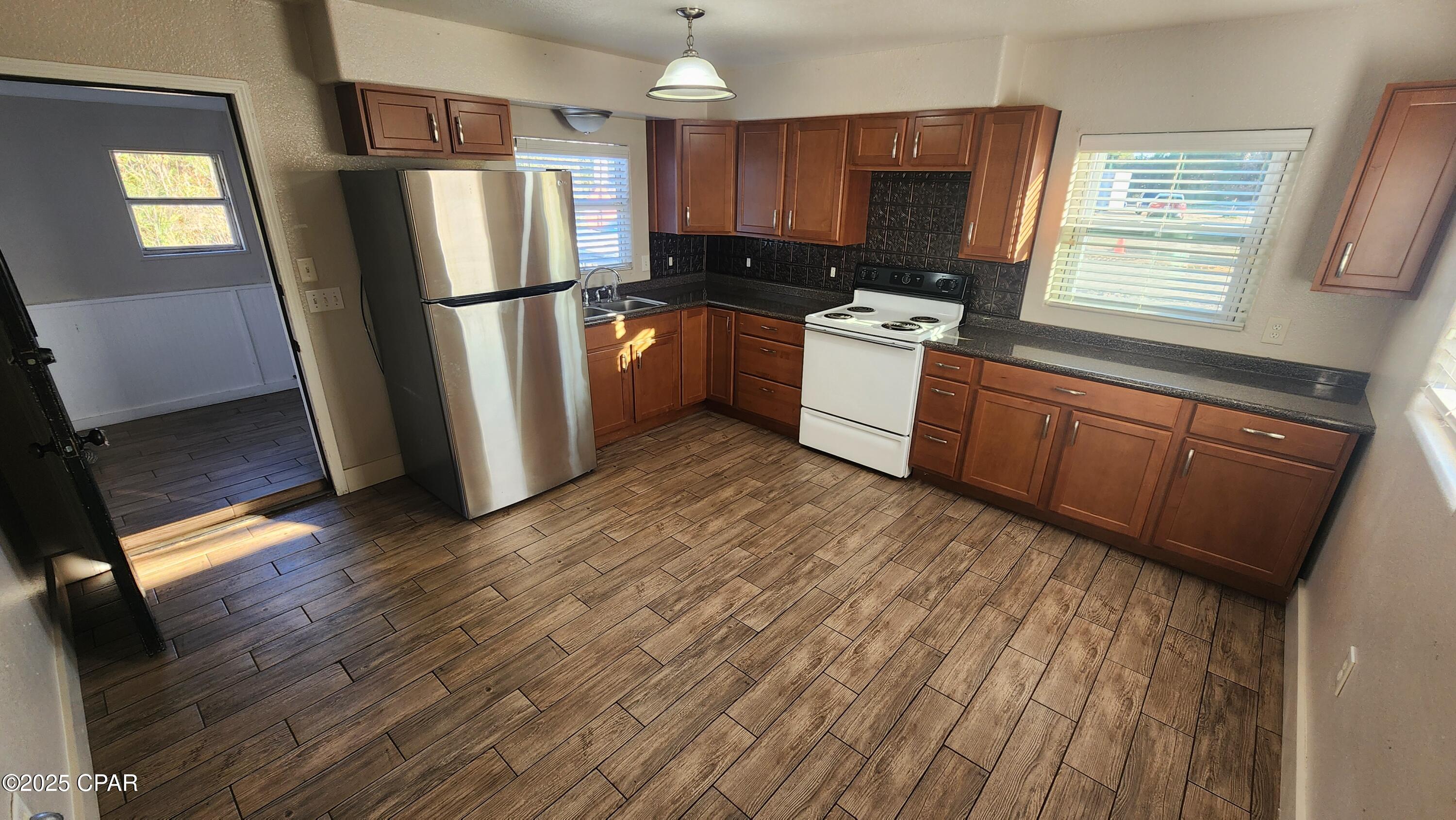 Image 4 For 5105 14th Street