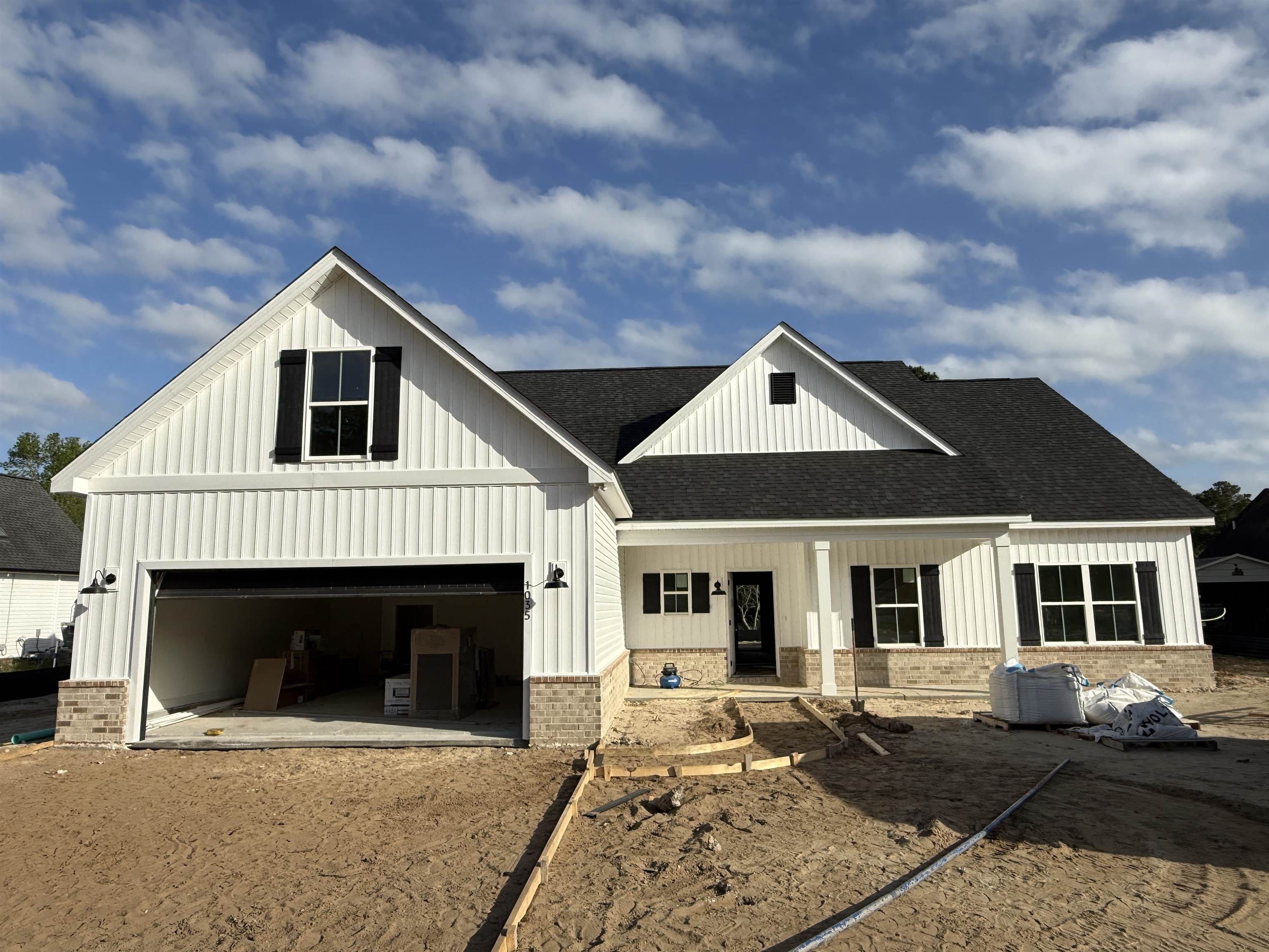 1035 Martin Ln. Conway, SC 29526