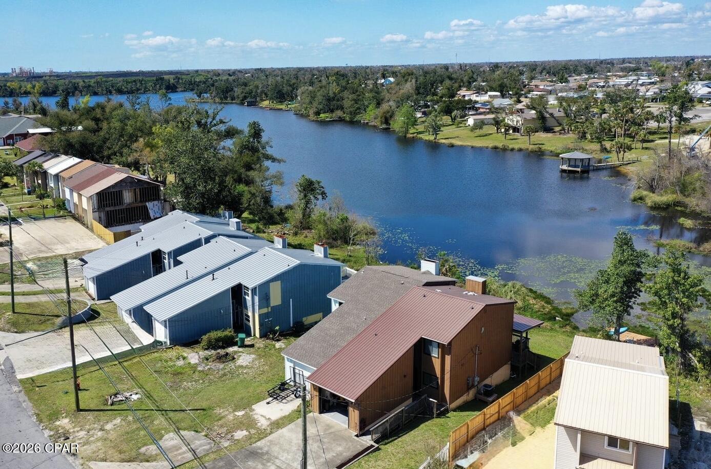 Image 3 For 4915 Lakewood Drive