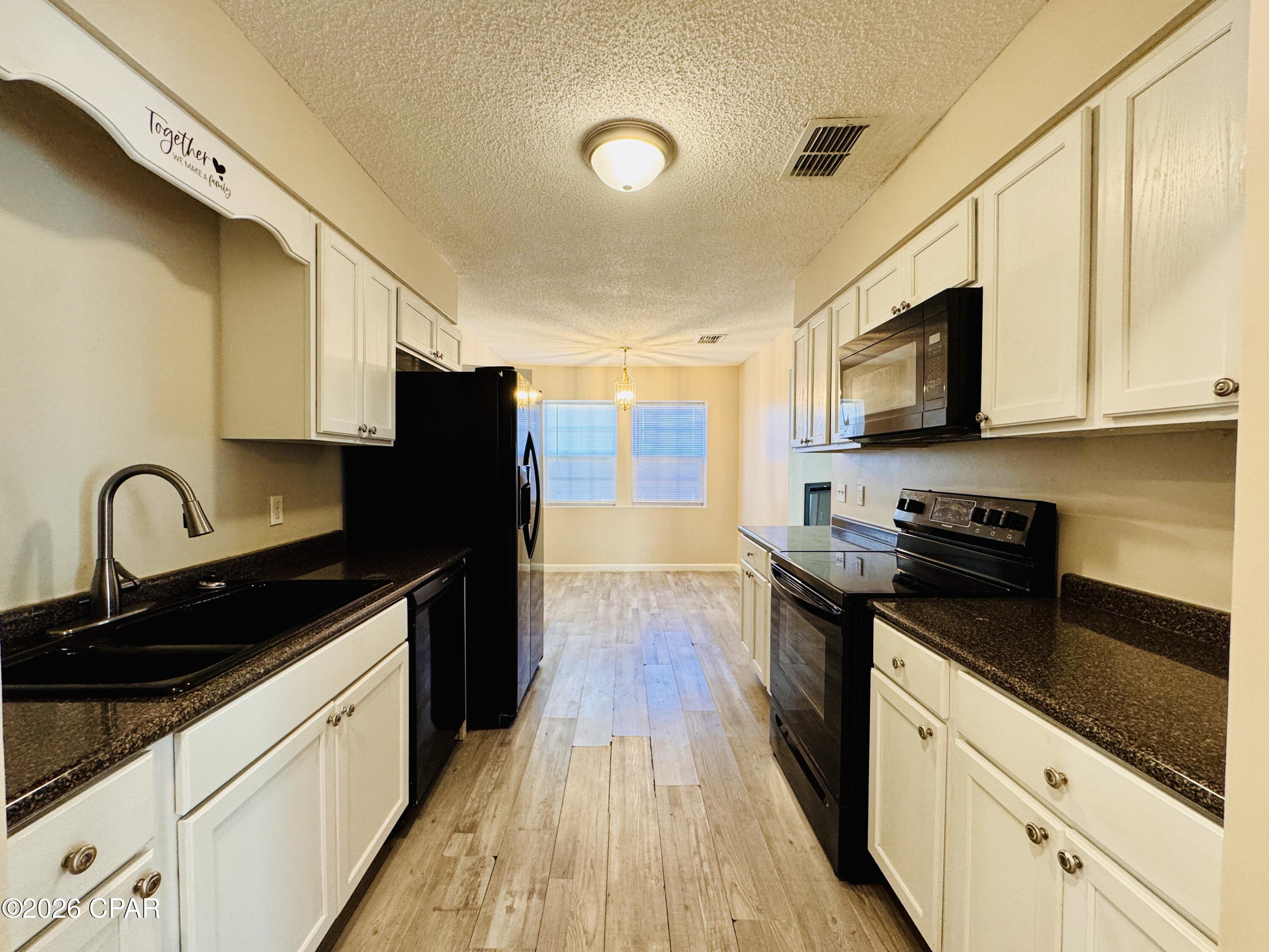 Image 2 For 163 Lauren Lane